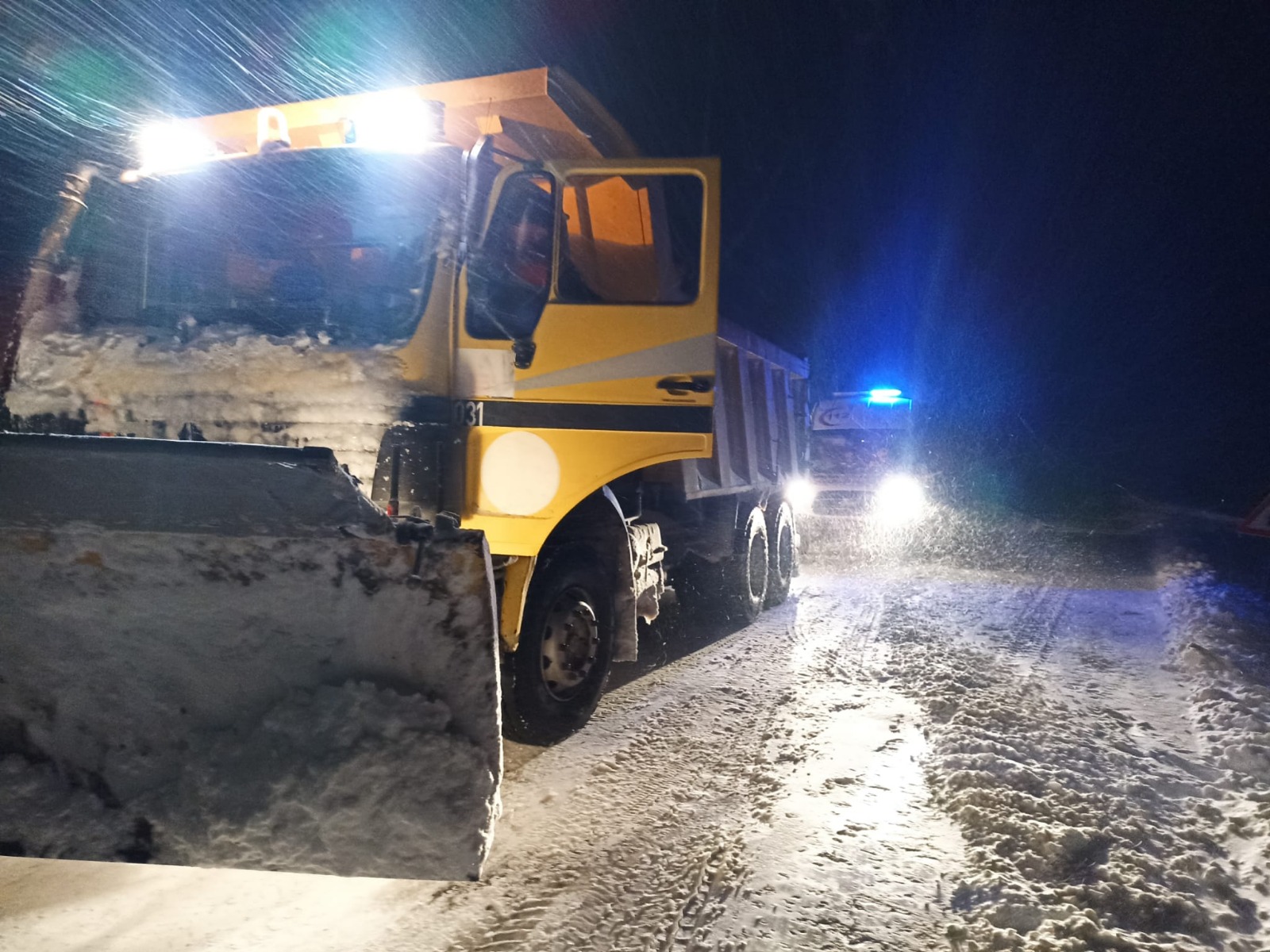 Büyükşehir, 14 İlçede 227 Mahalle Yolunu Ulaşıma Açtı