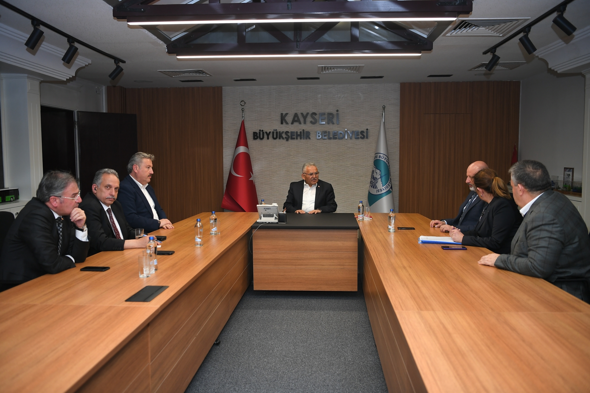 Büyükşehir’den 8 Araç ve 53 Personelle Hasar Tespit Çalışmalarına Destek