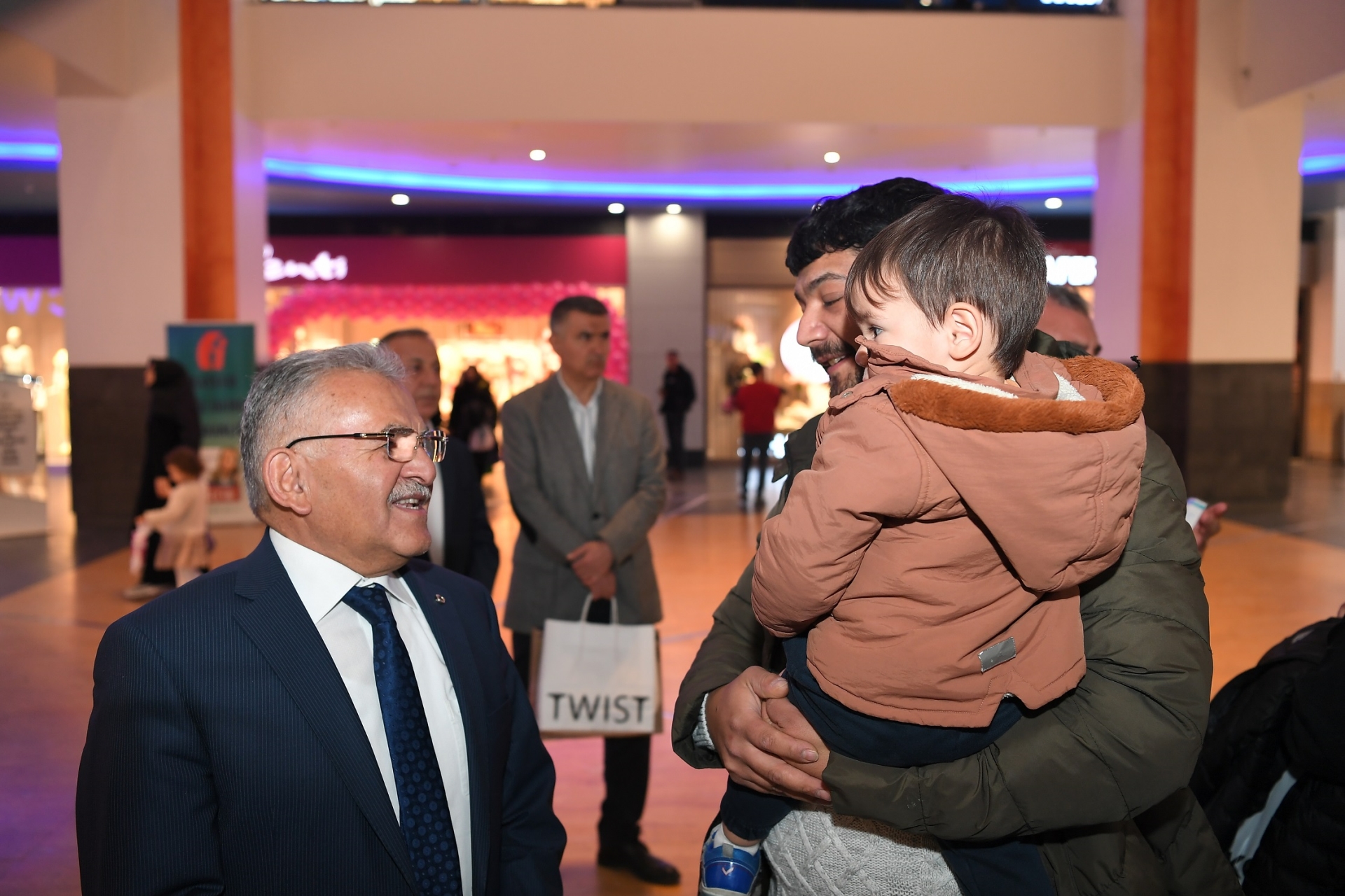 Doktor Başkana “Glütensiz Kafe” Teşekkürü