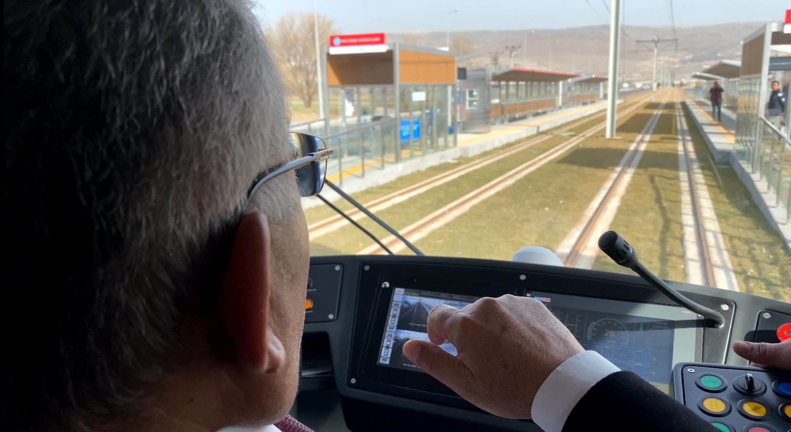 Yeni Tramvay Hattı Hizmete Başladı, Başkan Büyükkılıç Vatman Koltuğuna Oturdu