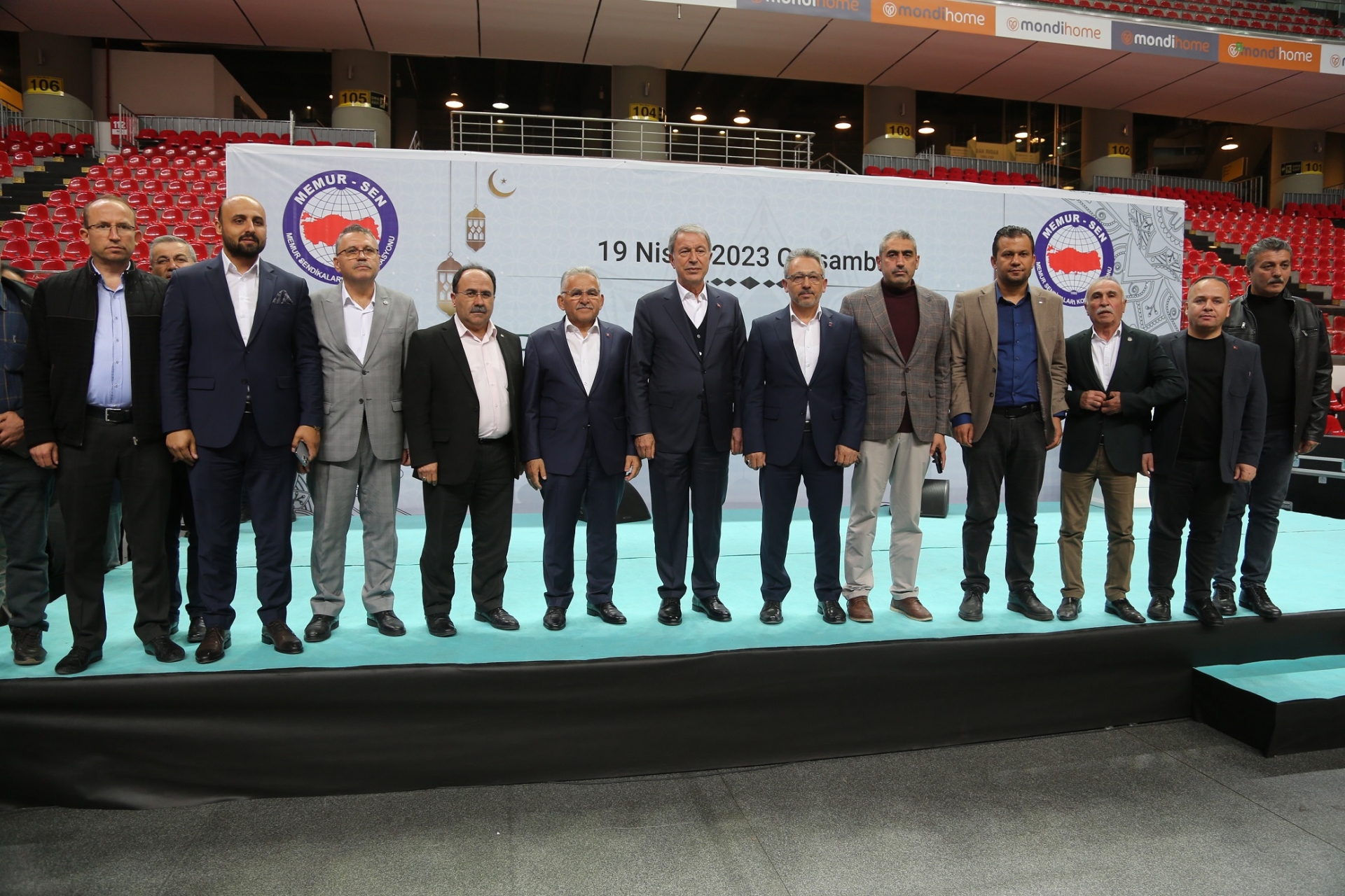 Başkan Büyükkılıç, İftarını Memurlarla Açtı