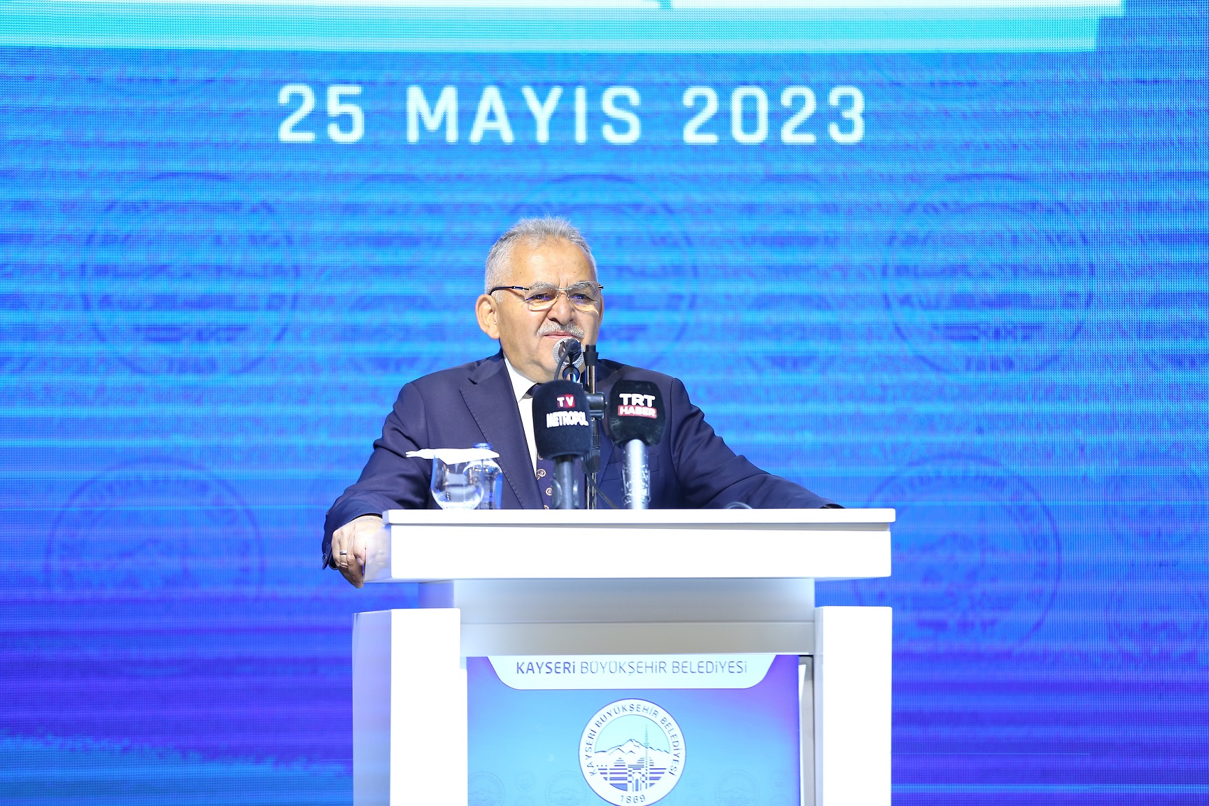Bakan Akar ile Başkan Büyükkılıç, Şoför Esnafıyla Buluştu