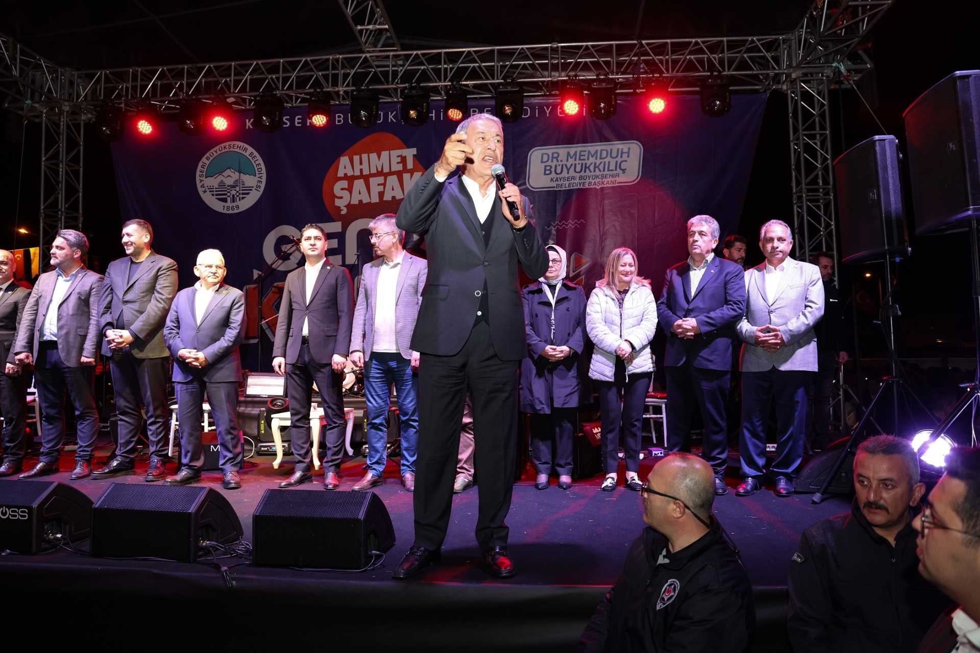 Büyükşehir’in ‘Ahmet Şafak’ Gençlik Konseri’ne Yoğun İlgi