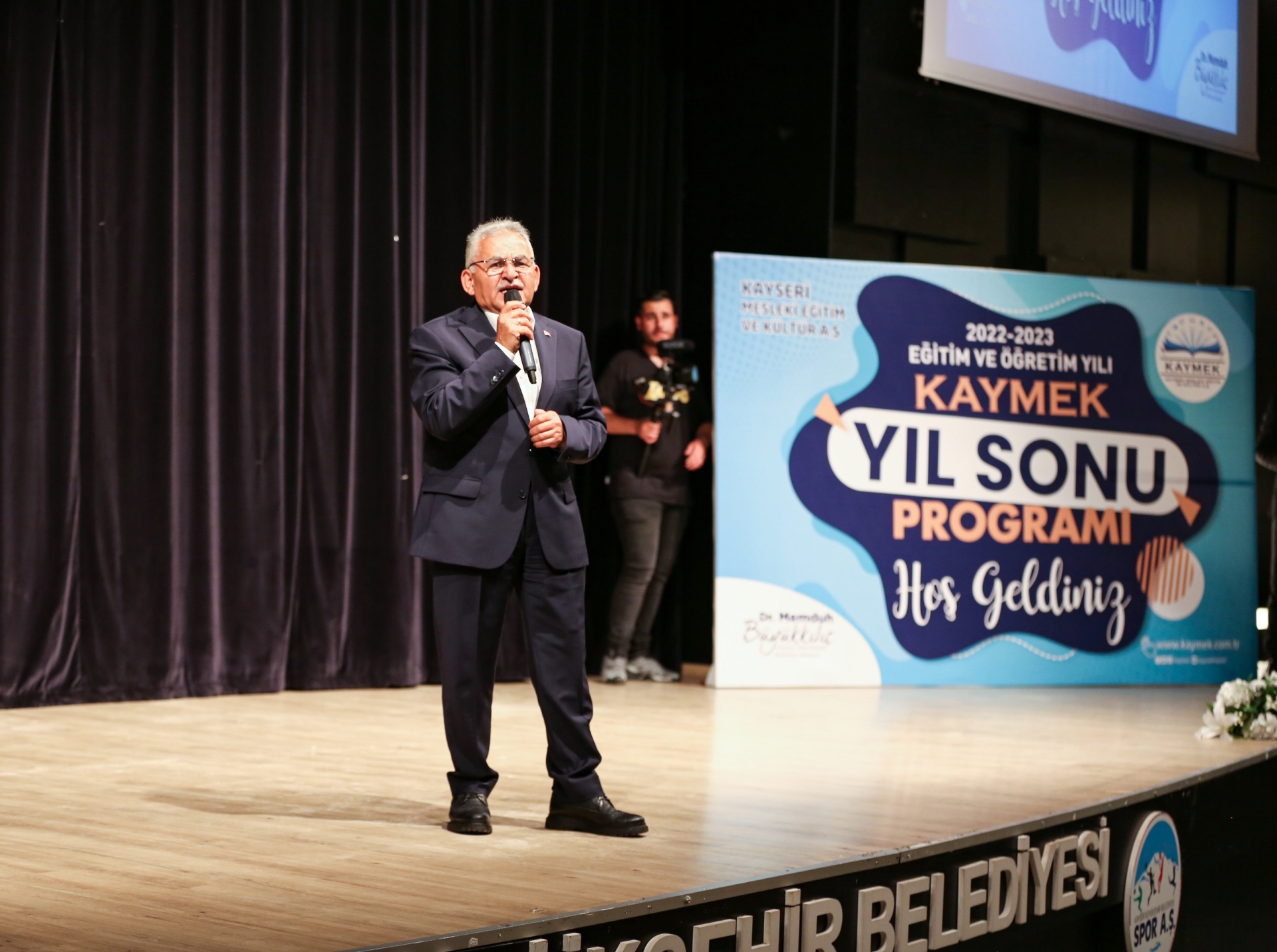 Başkan Büyükkılıç ve Vali Çiçek, KAYMEK’in Muhteşem Yıl Sonu Programına Katıldı