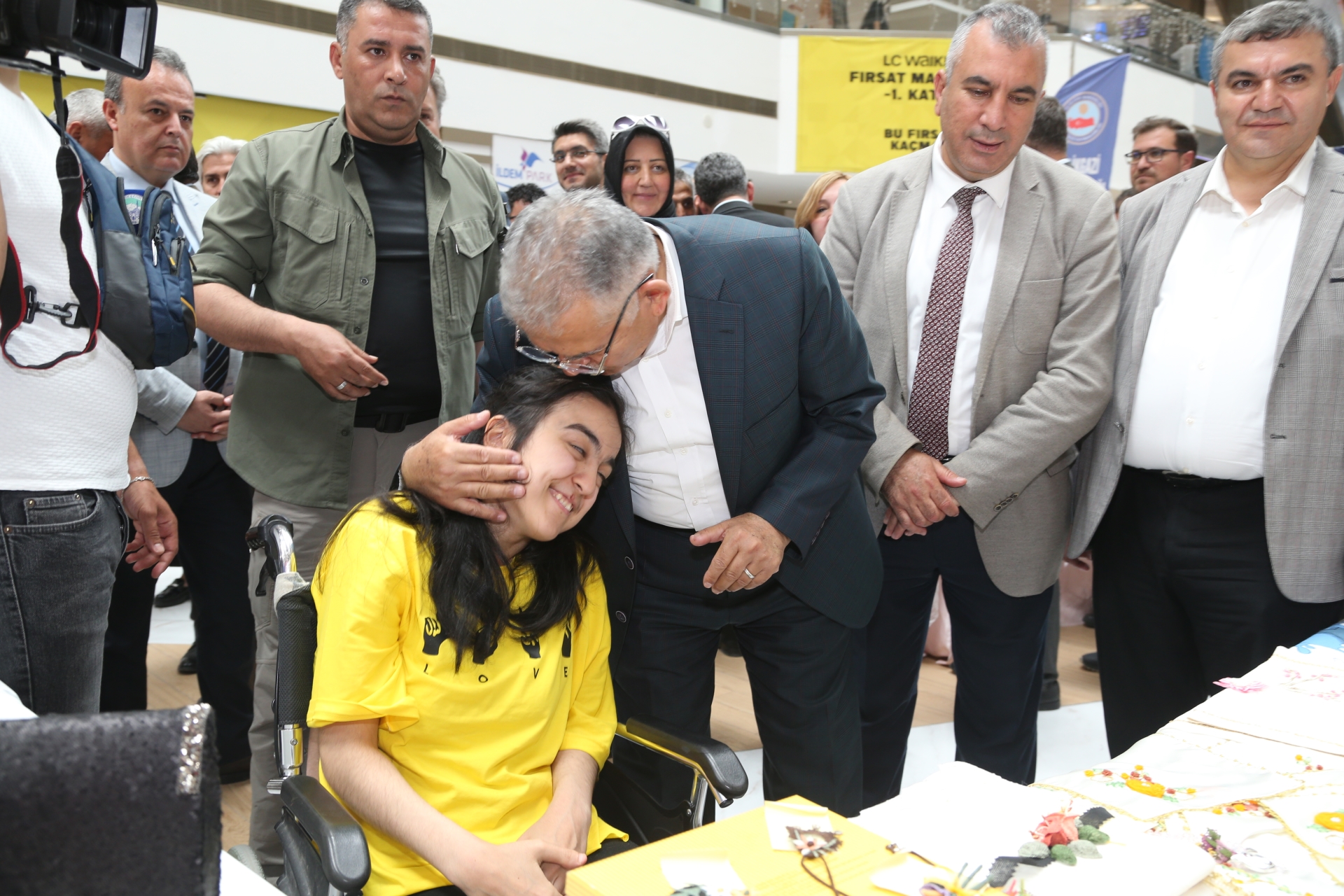 Bir Anneden Başkan Büyükkılıç'a : 