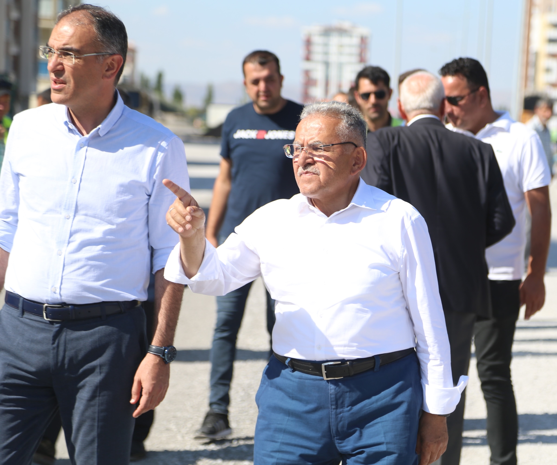 Başkan Büyükkılıç, Asfalt Yapımına Başlanan 60 Milyon TL’lik Yolda İncelemede Bulundu