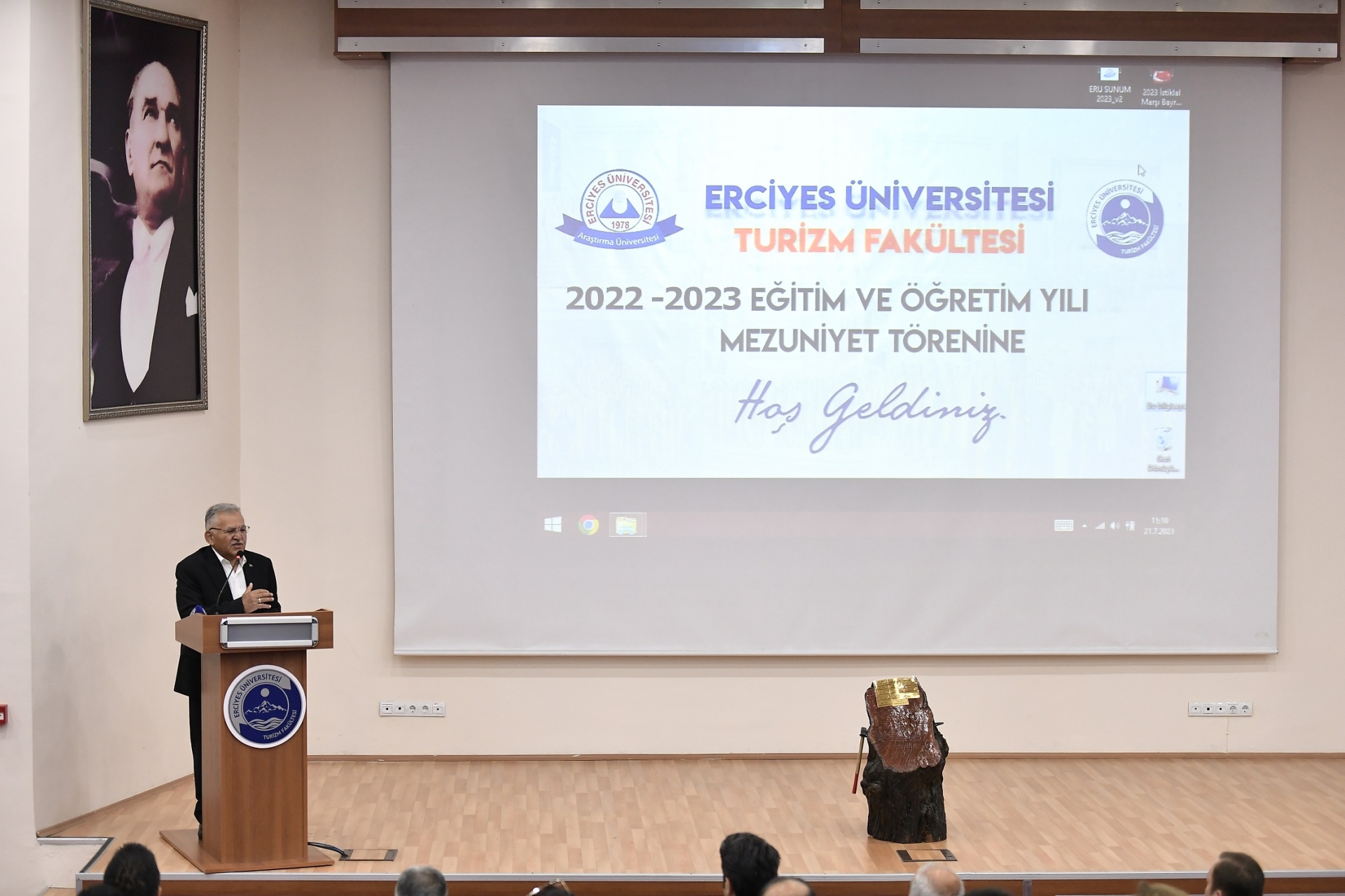 Başkan Büyükkılıç, Genç Turizmcilerin Sevincine Ortak Oldu