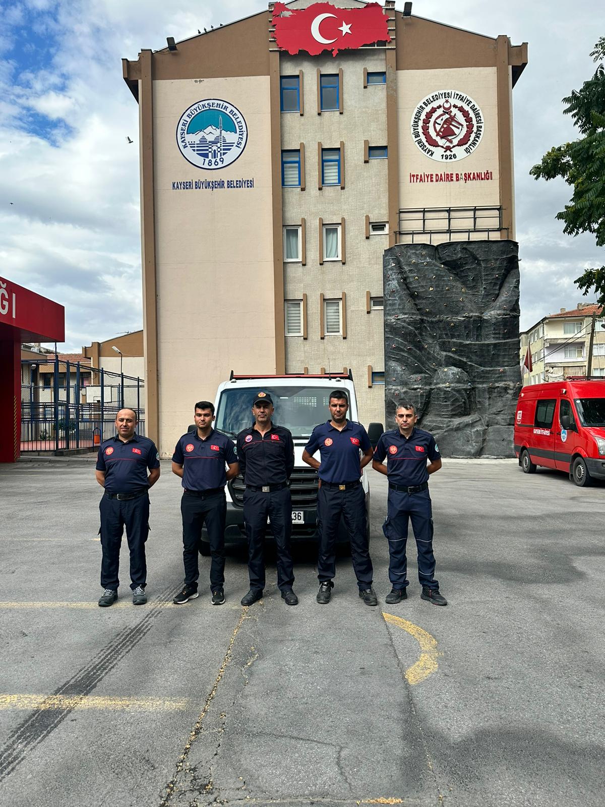 Büyükşehir İtfaiyesi, Bartın’daki Sel Felaketinde Yaraları Sarıyor