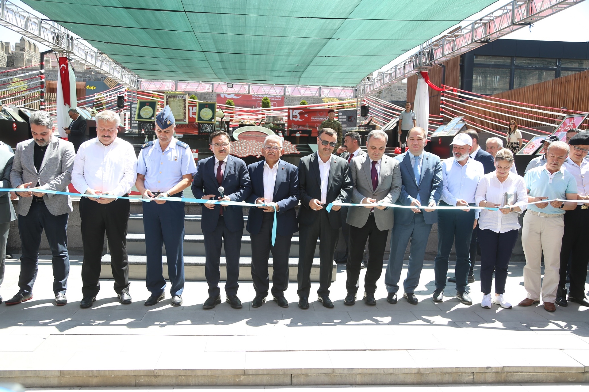 Büyükşehir’den 15 Temmuz’a “Özel” Sanat Sergisi