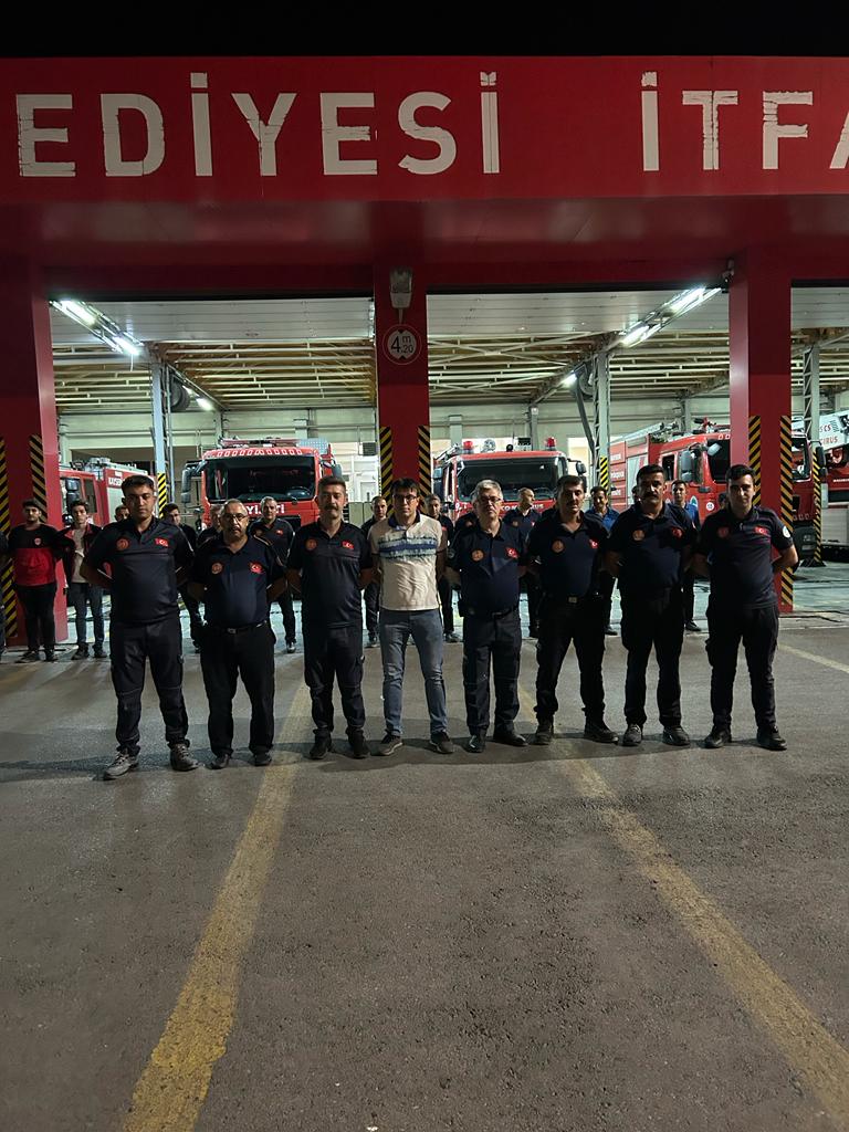 Kayseri Büyükşehir İtfaiyesi’nden Antalya’daki Yangın Söndürme Çalışmalarına Destek