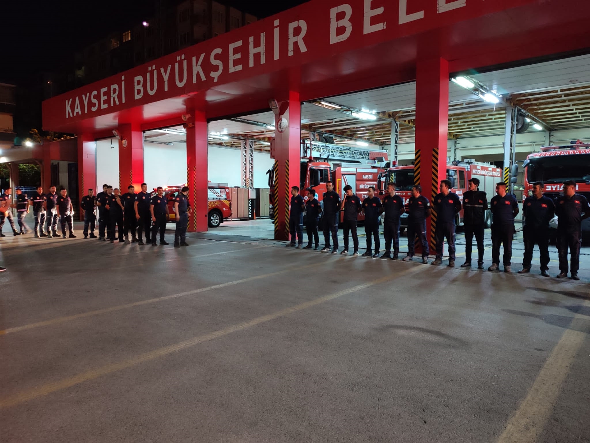 Kayseri İtfaiyesi’nden Mersin’e 4 Araç, 13 Personel ile Destek