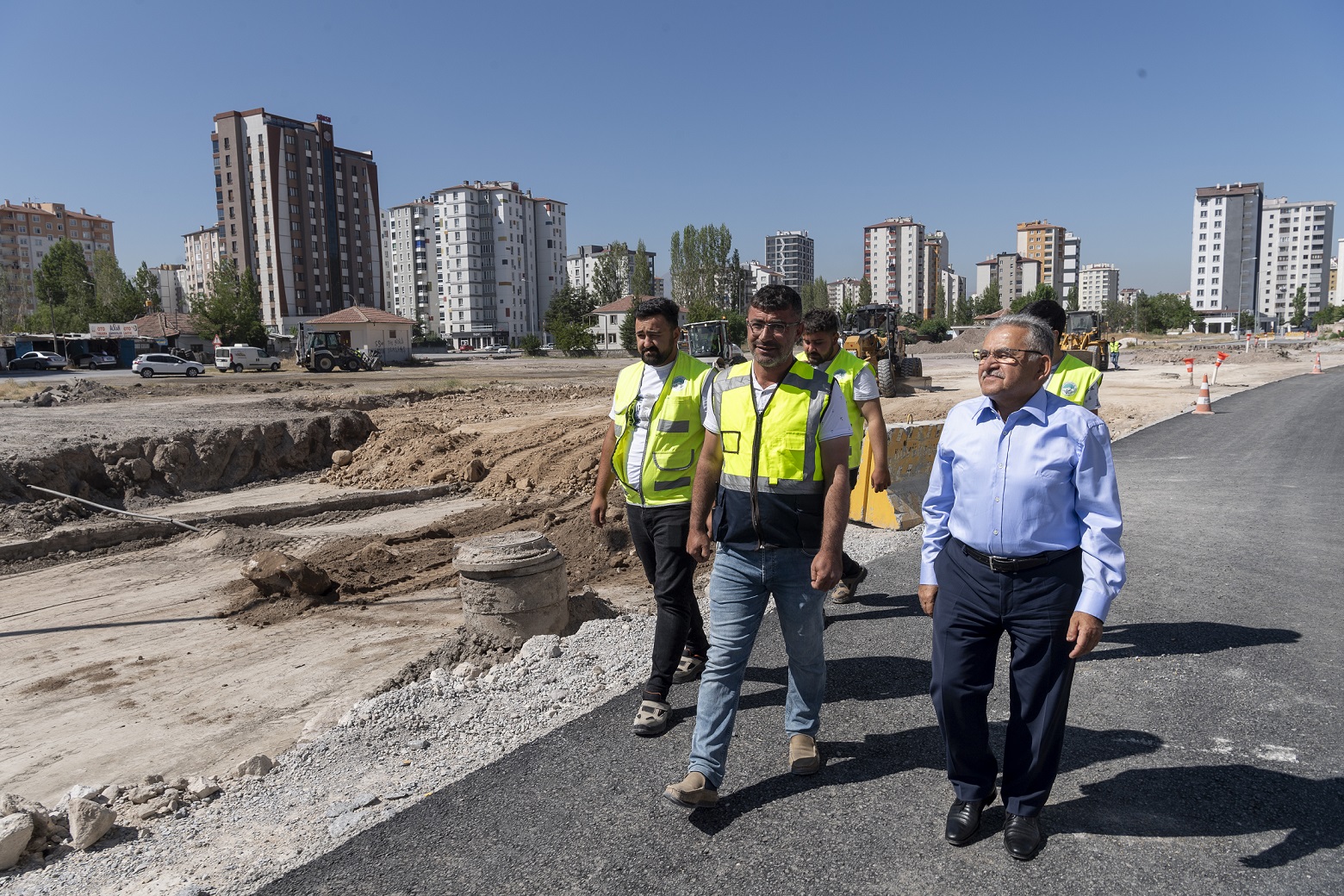 Başkan Büyükkılıç, Mustafa Şimşek Bulvarı'nı Malatya Yoluna Bağlayacak Yolu İnceledi