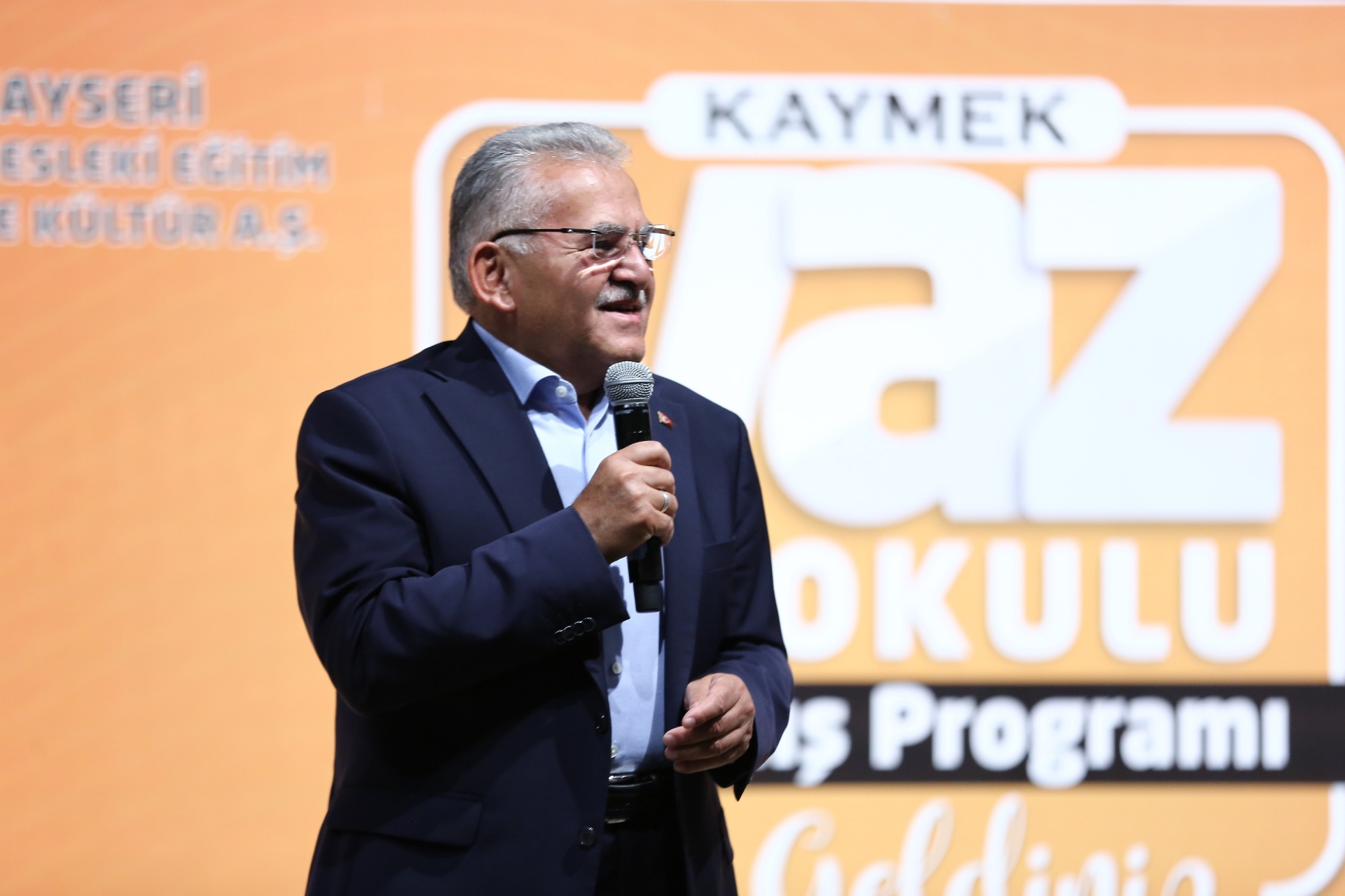 Büyükşehir KAYMEK Yaz Okulu’ndan Muhteşem Kapanış Programı