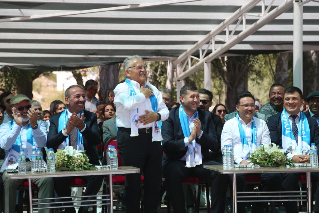 Vali Çiçek ve Başkan Büyükkılıç, Dadaloğlu Geleneksel Kültür ve Sanat Şenlikleri’ne Katıldı