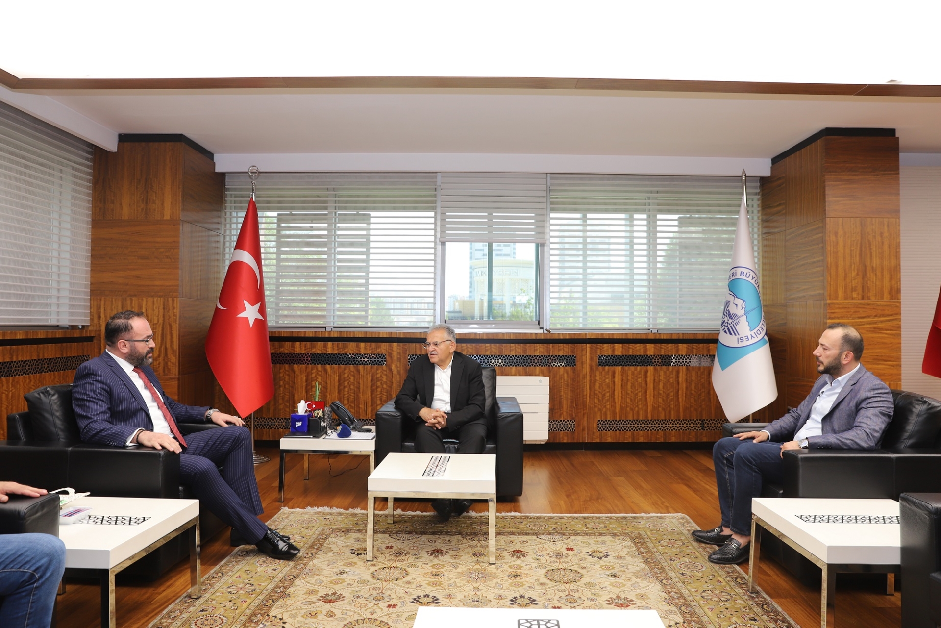 Başkan Büyükkılıç’a KAPSİAD Başkanı ve Yönetiminden Ziyaret