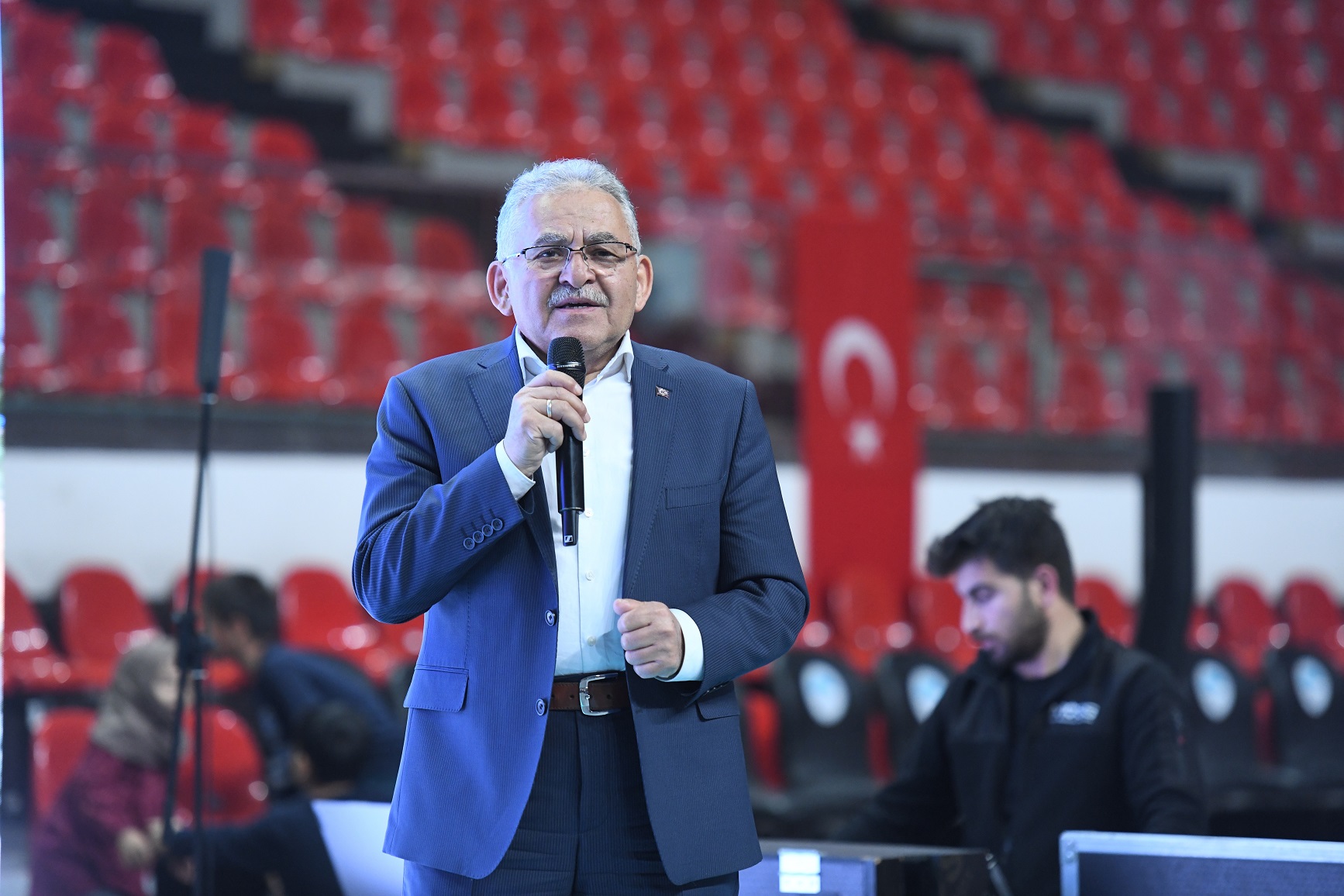 Başkan Büyükkılıç, Doğu Türkistanlılarla Buluştu