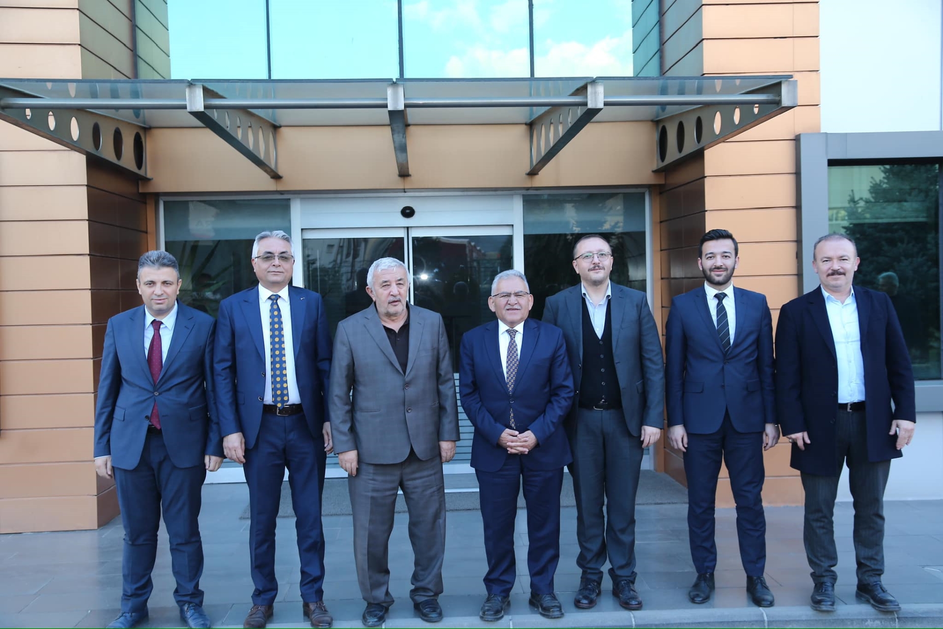 Başkan Büyükkılıç, Fabrika Ziyaretlerine Devam Ediyor