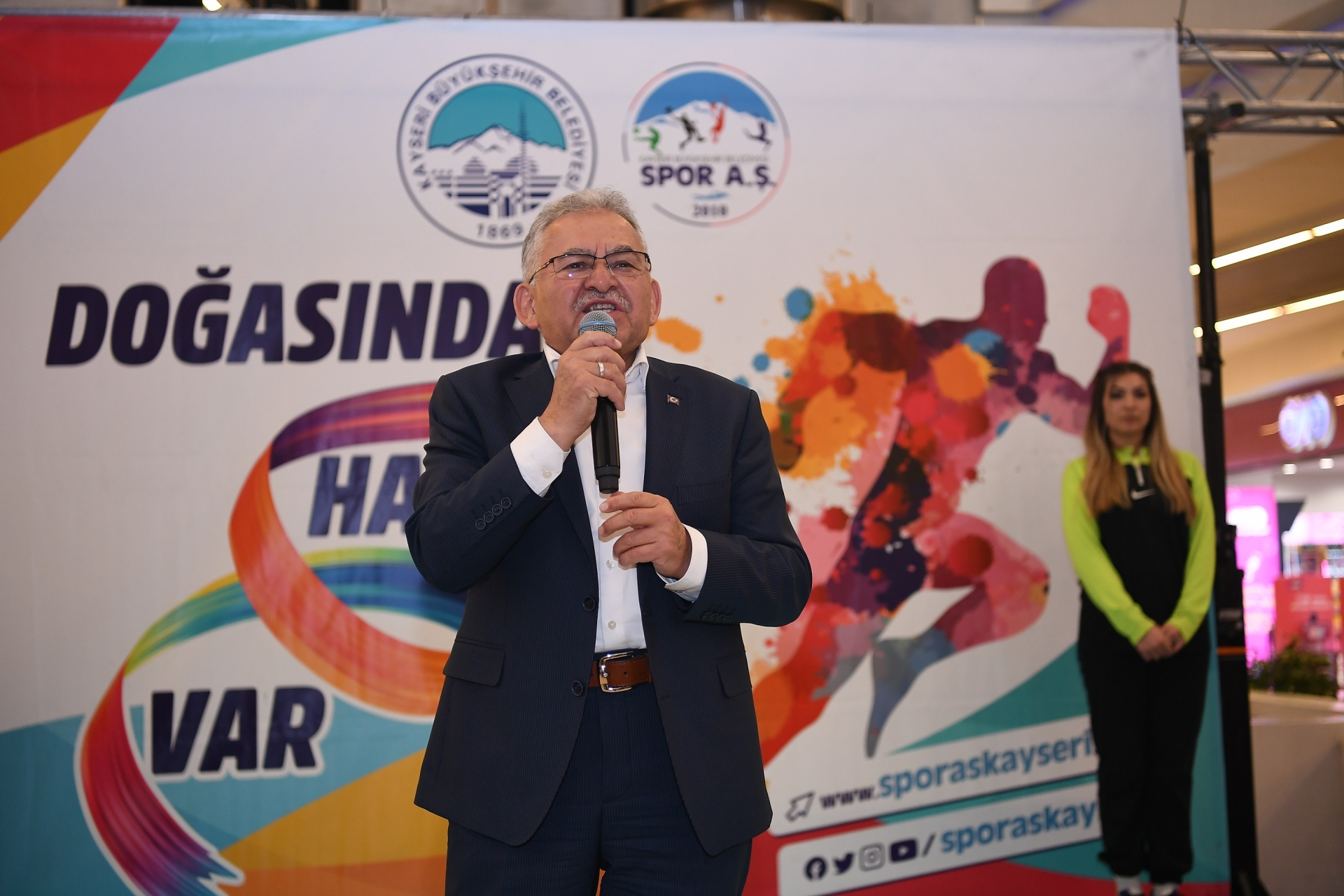 Başkan Büyükkılıç, Kayseri’yi Sporun Merkezi Yapmaya Devam Ediyor