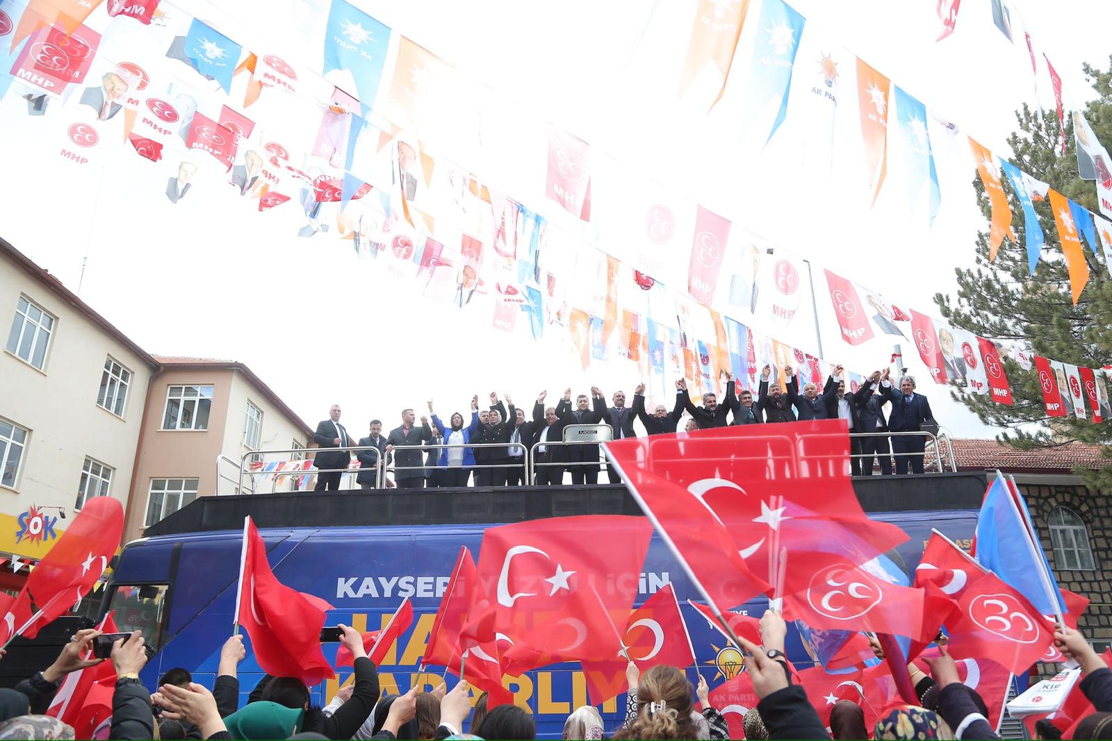Başkan Büyükkılıç, Sarıoğlan’dan Seslendi: “Daha Güçlü Bir Şekilde Hizmet Edeceğiz”