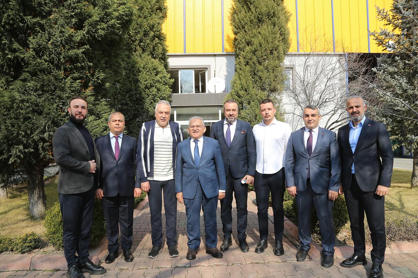 Büyükkılıç, İstihdama Katkı Sağlayan Fabrikalara Ziyaretlerini Sürdürüyor