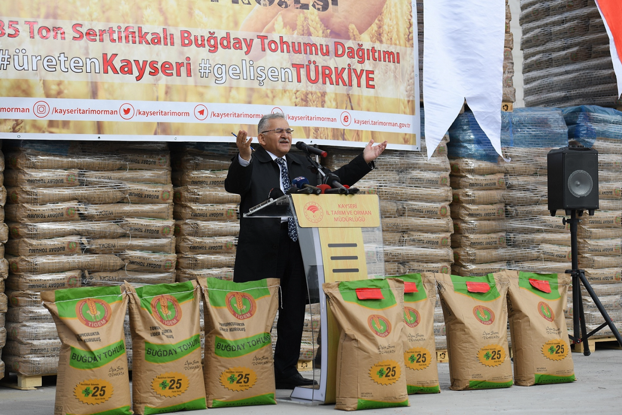 Çiftçi Dostu Başkan Büyükkılıç Destek Veriyor, Kayseri Tarımda Yükselişini Sürdürüyor