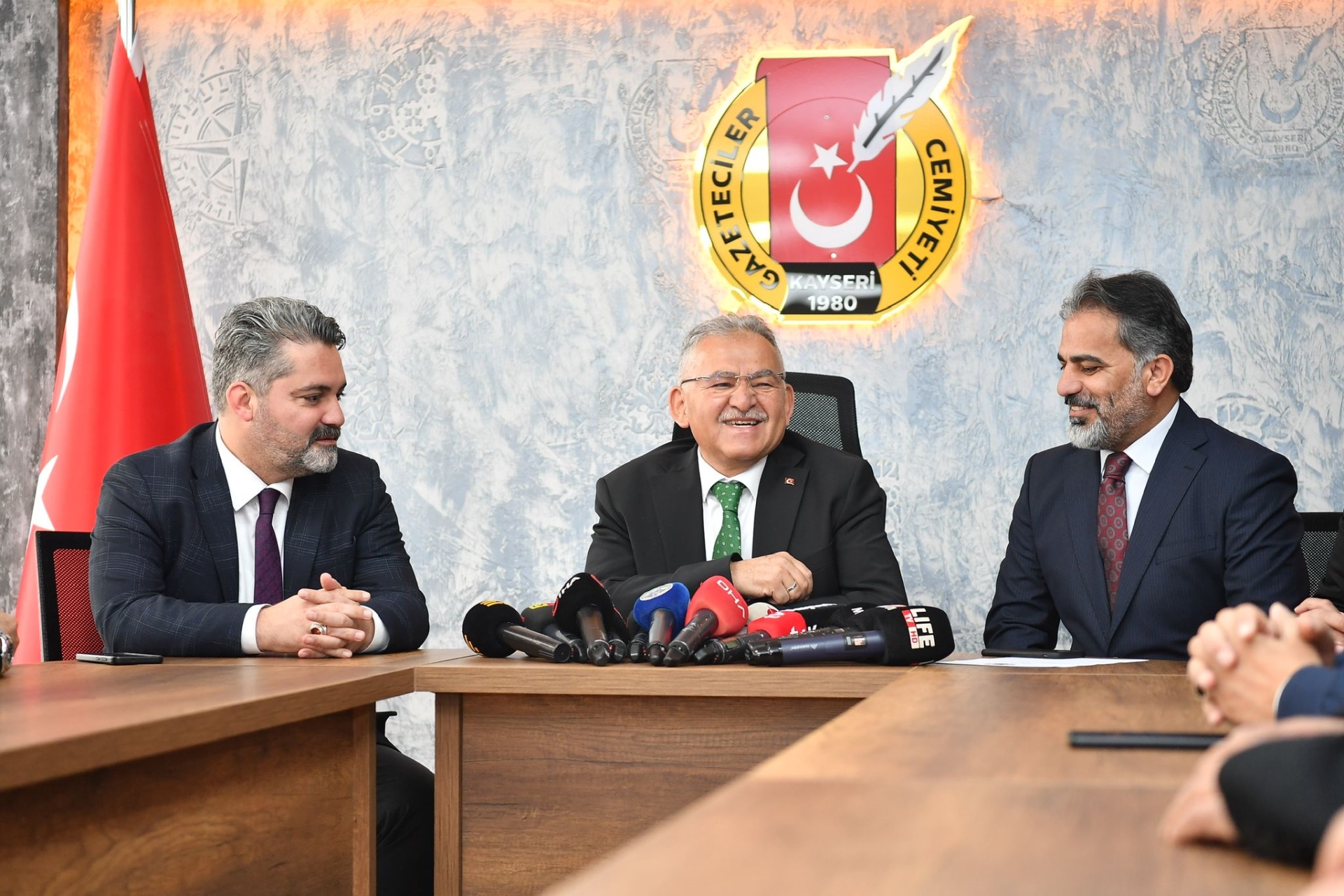 Başkan Büyükkılıç: “Biz Sadece Hizmet Etmeyi Biliriz”
