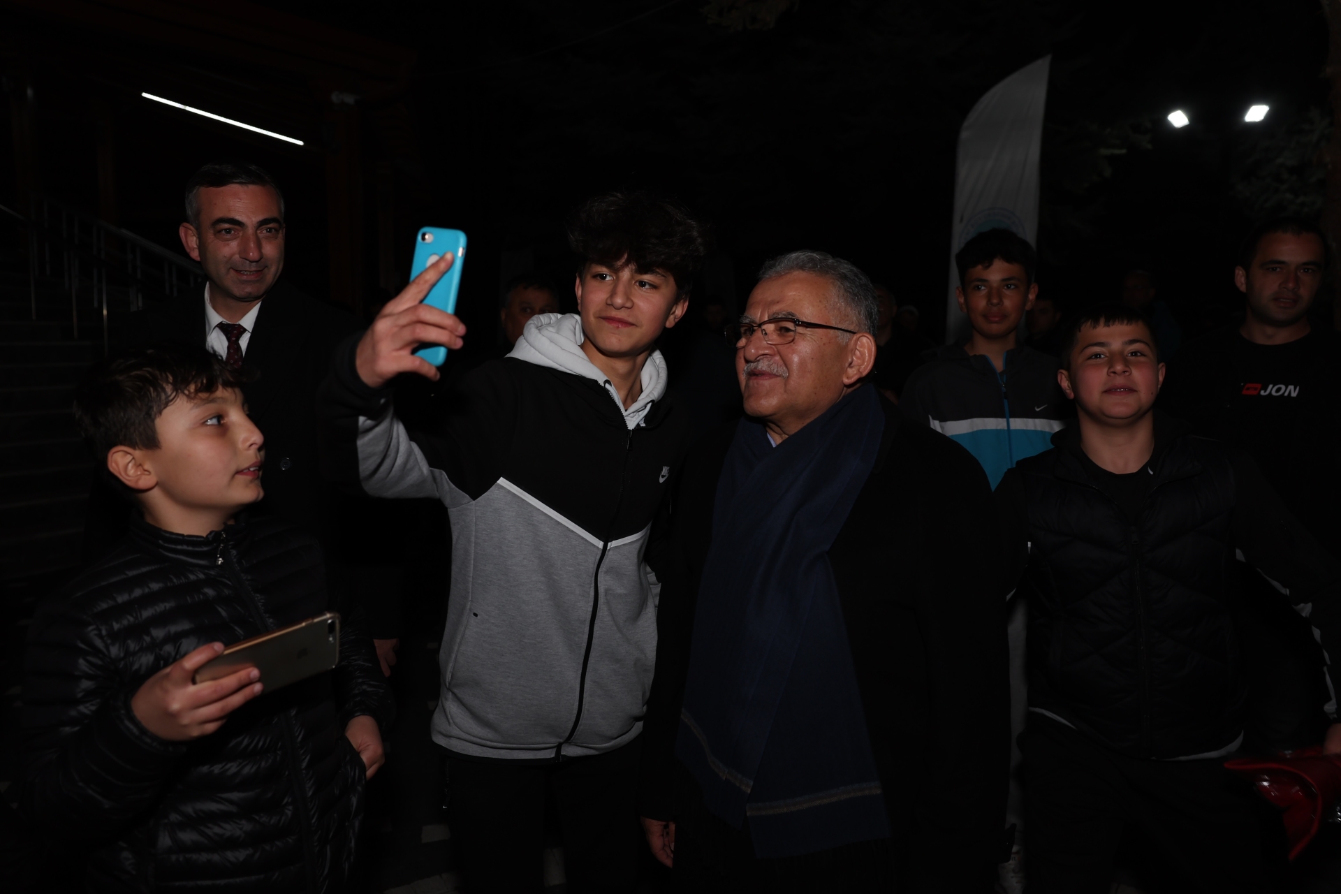 Başkan Büyükkılıç’tan Esnaf ve Vatandaşların Taleplerine Anında Talimat