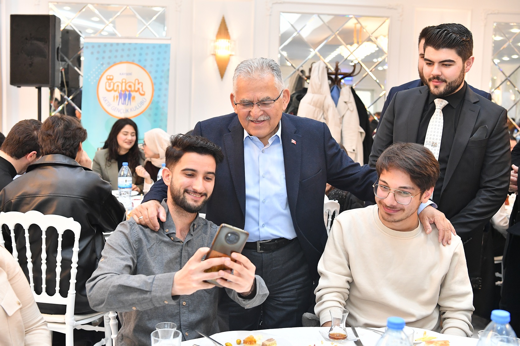 Genç Dostu Başkan, Üniversite Kulüp Başkanlarıyla Buluştu