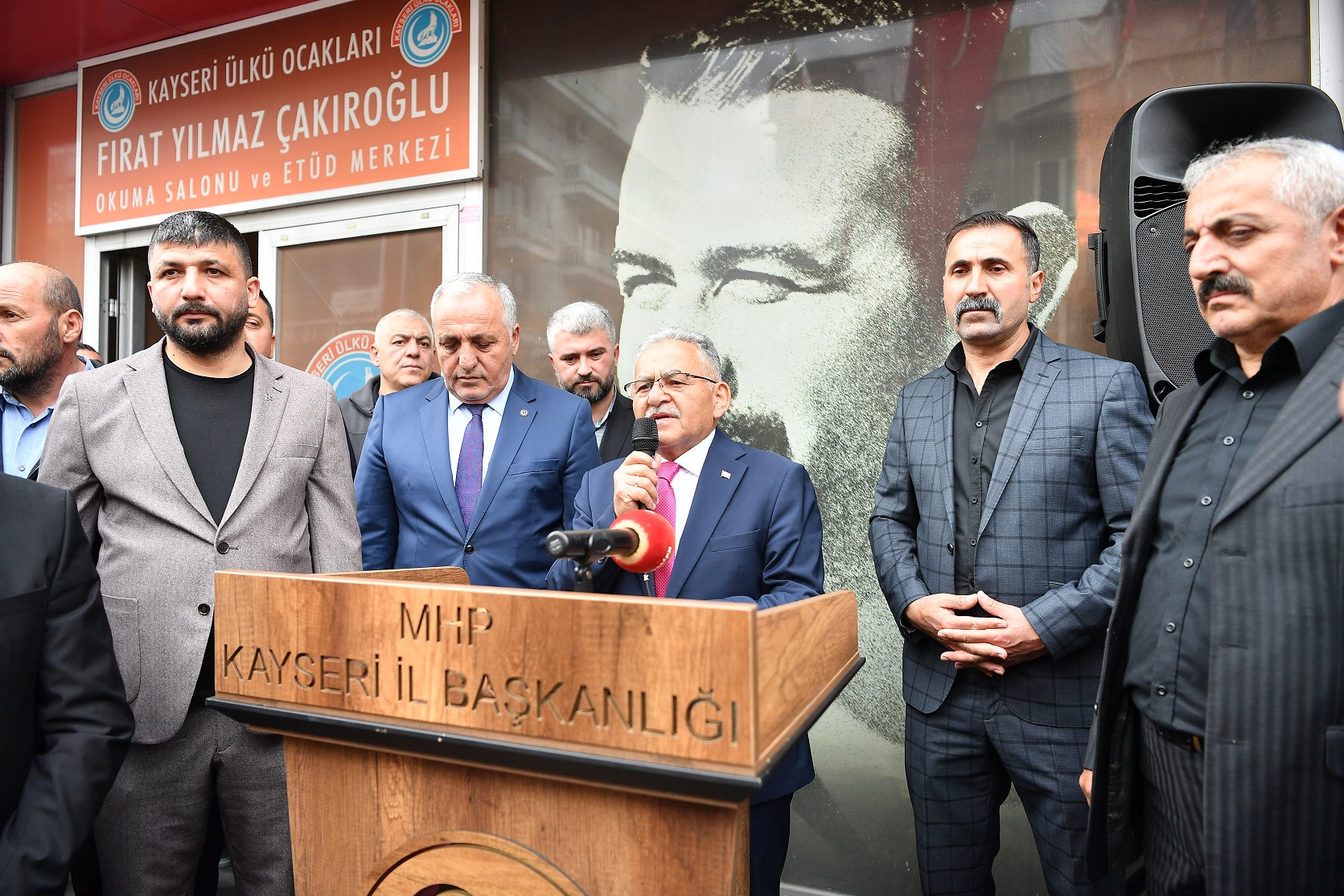 Büyükkılıç, MHP Kayseri İl Teşkilatı Üyeleri ile Bayramlaştı