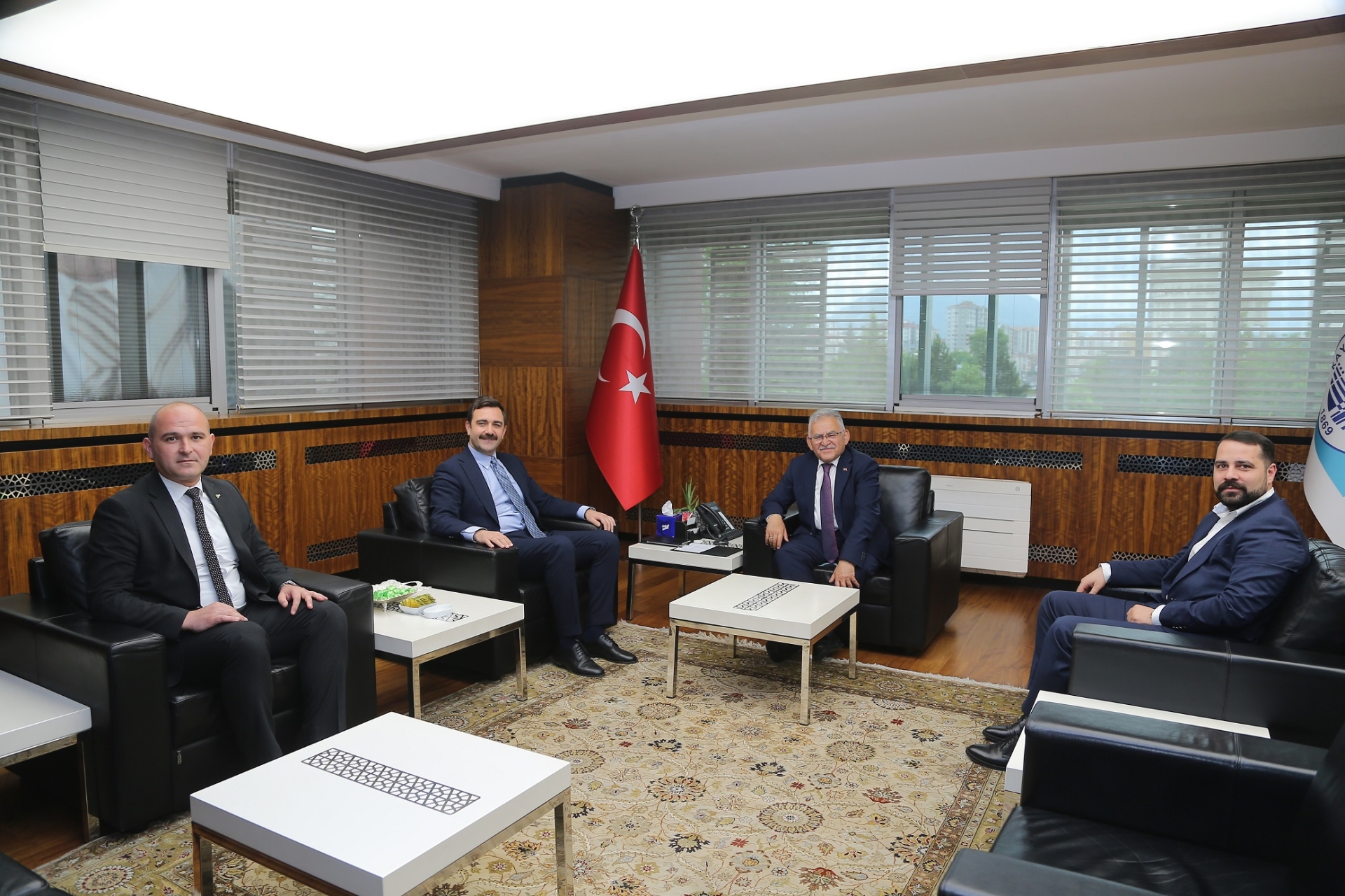 Öz Taşıma-İş Sendikası Genel Başkanı Kayabaşı’dan Başkan Büyükkılıç'a 'Hayırlı Olsun' Ziyareti