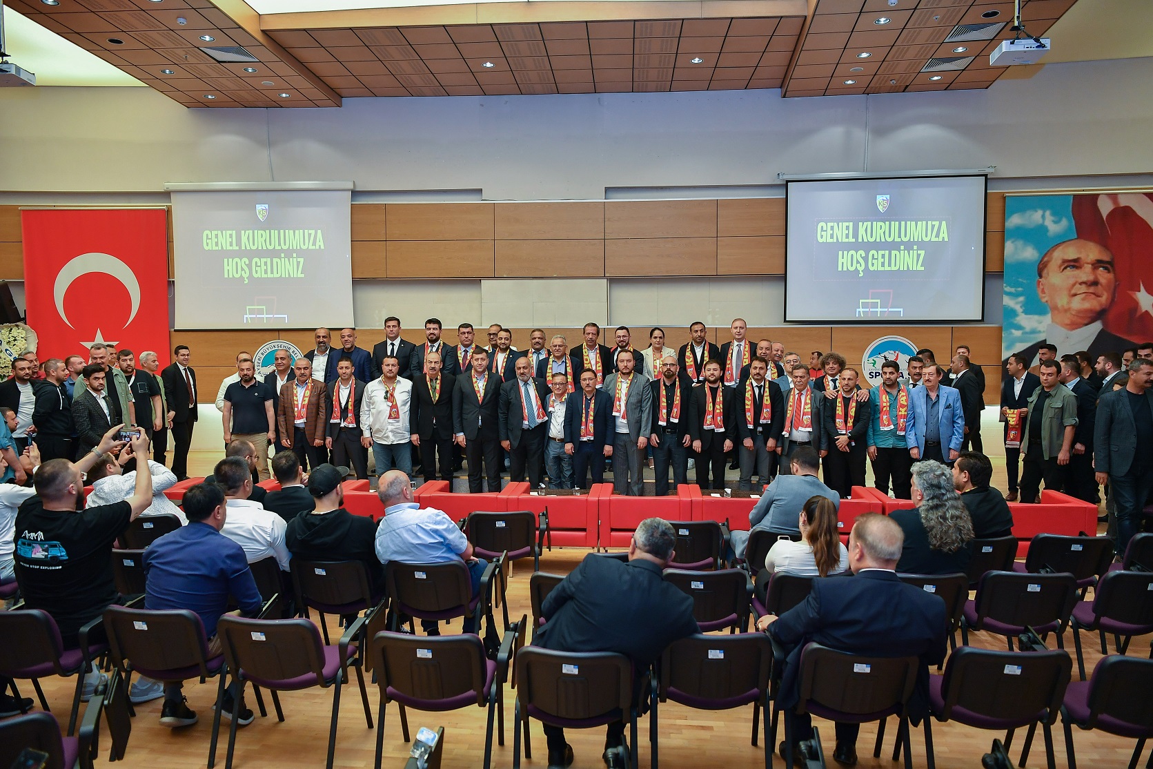Başkan Büyükkılıç, Kayserispor’un Her Zaman Yanında