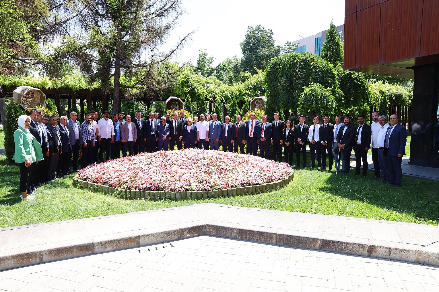 Amatör Spor Camiası, Başkan Büyükkılıç’ın Her Zaman Yanında