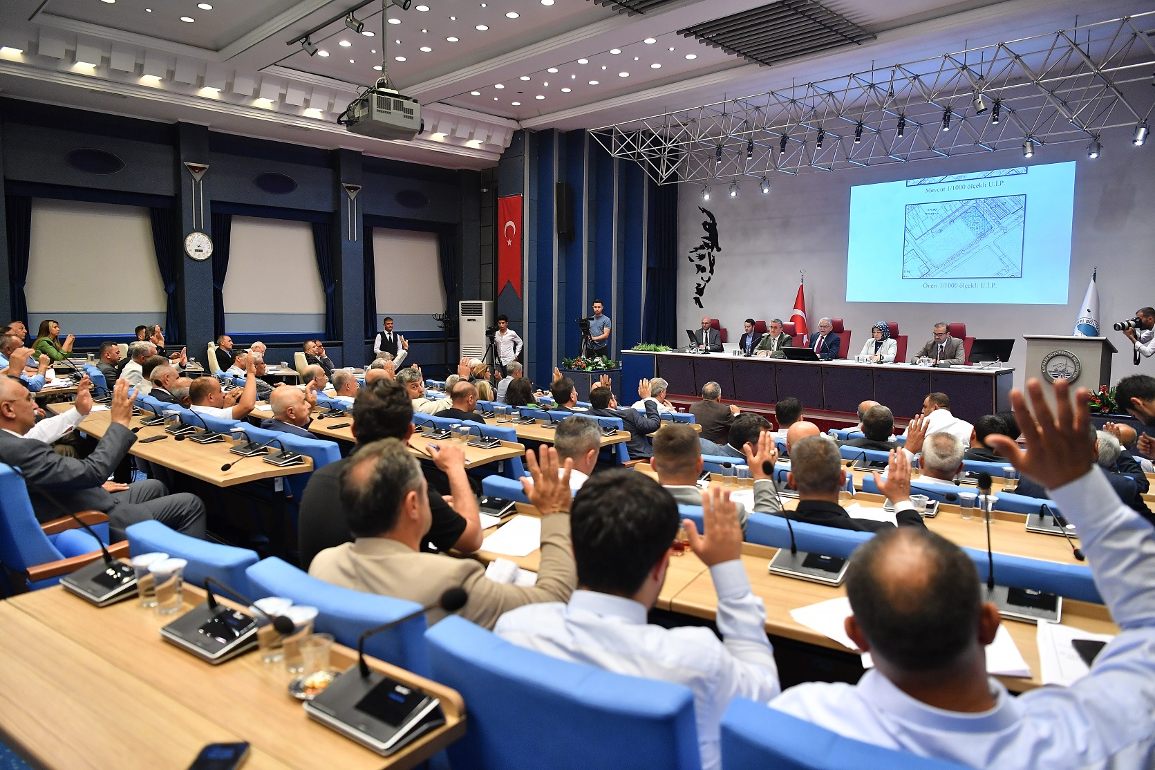 Büyükşehir Belediye Meclisi Toplandı