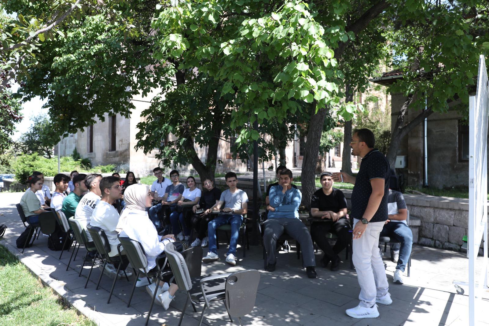 Büyükşehir KAYMEK’in “Matematik Kampı” Devam Ediyor