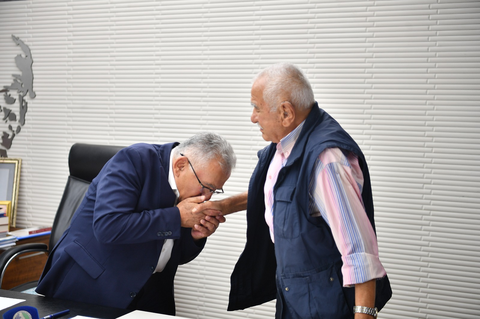 Nöroloji Uzmanı Başkanın 30 Milyon TL’lik Alzheimer Projesi’nin Yapımını Ağabeyi Üstlendi