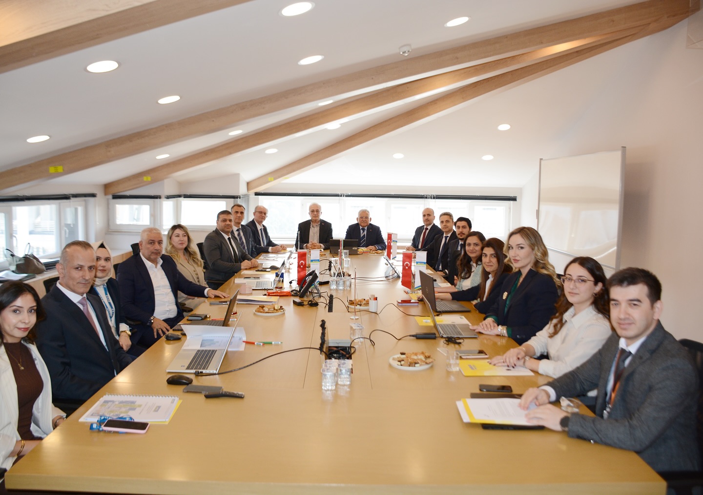 Başkan Büyükkılıç, Aksa Doğalgaz’ın Genel Kurulu’na Katıldı, Sevkiyat Kontrol Merkezi’ni İnceledi