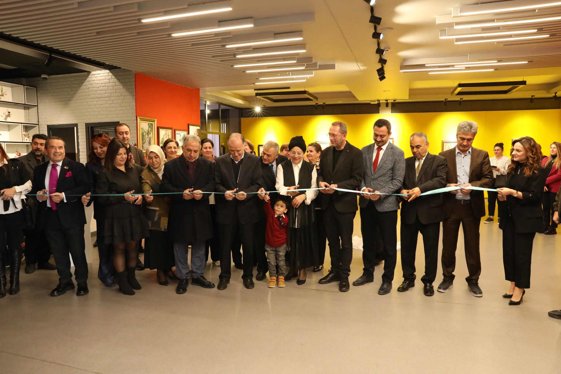 Büyükşehir’de Sanatın Kalbi Dayanışma İçin Attı: Kanser Hastalarına Destek