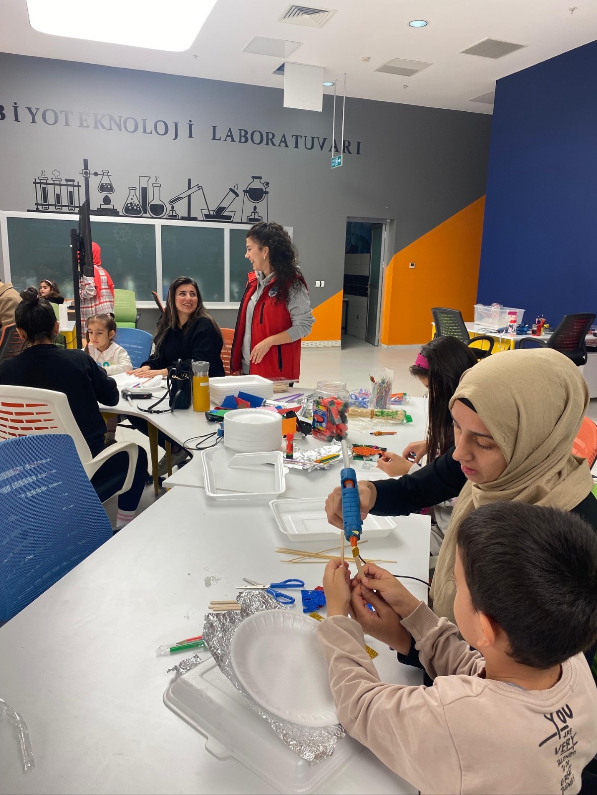 Büyükşehir’den Ara Tatilde Bilim Şöleni: Çocuklar Bilimle Buluştu