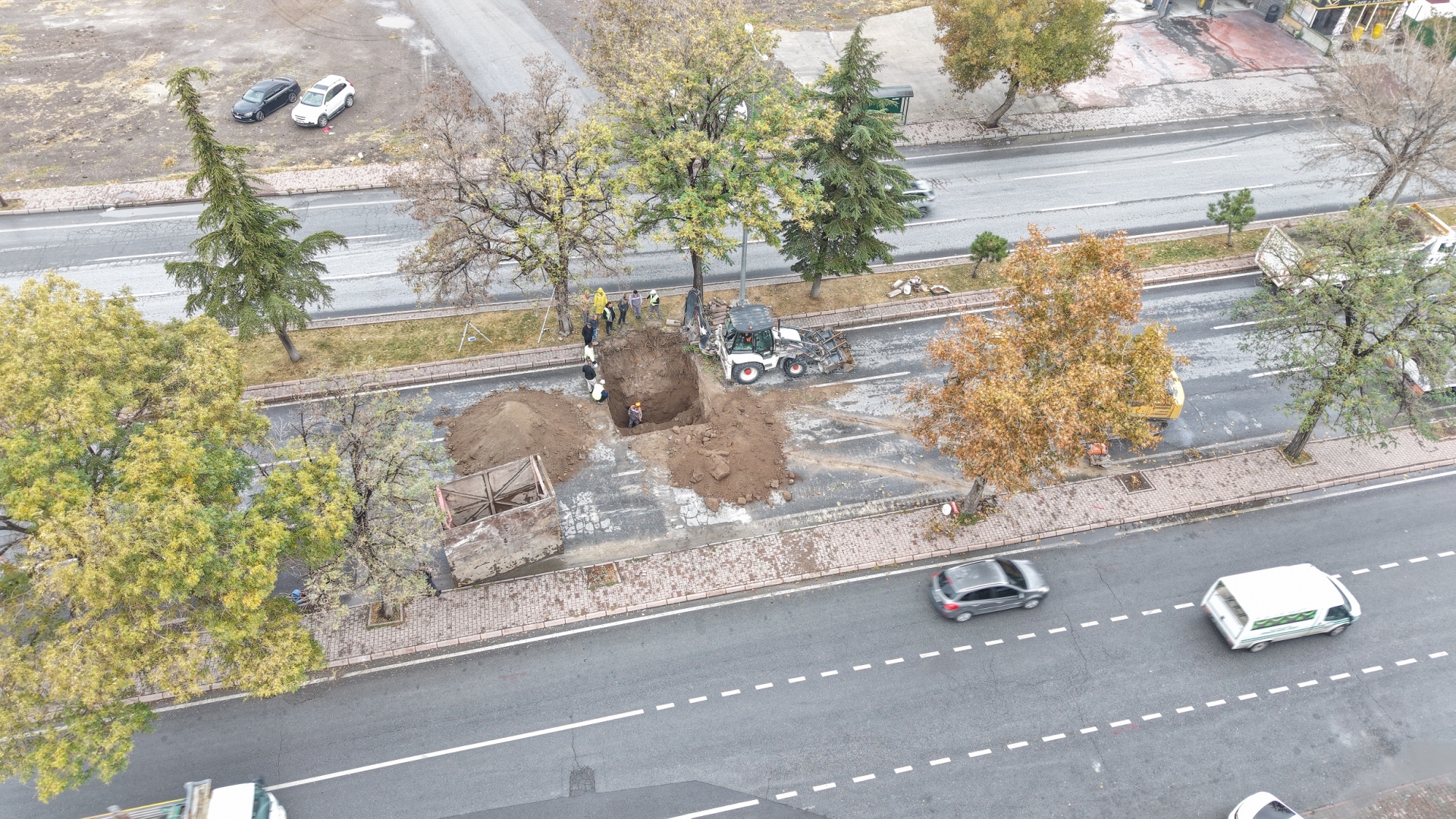 Büyükşehir’den Kartal Kavşağı Projesi Öncesi 23 Milyon TL’lik Altyapı Hamlesi