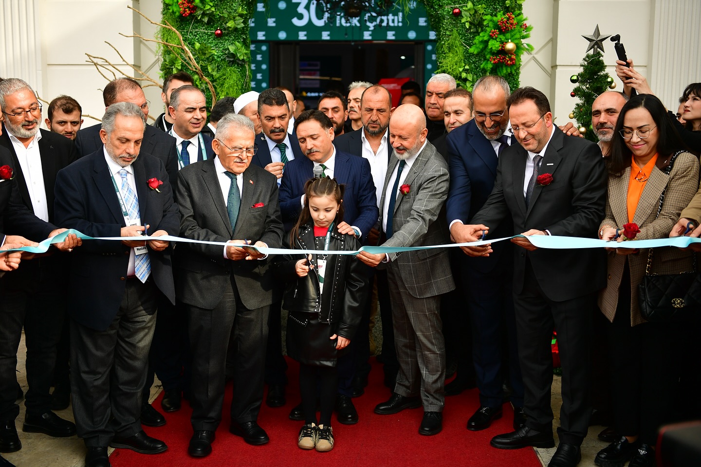 Başkan Büyükkılıç, Konut ve Yapı Fuarı’nda Kentsel Dönüşüm Vizyonunu Anlattı