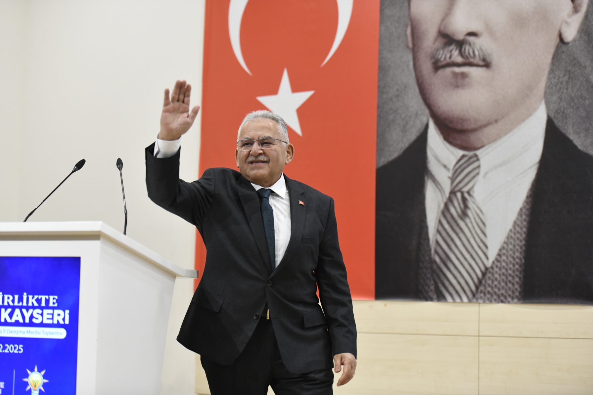 Başkan Büyükkılıç’tan “Yatırım ve Hizmet” Dolu Sunum