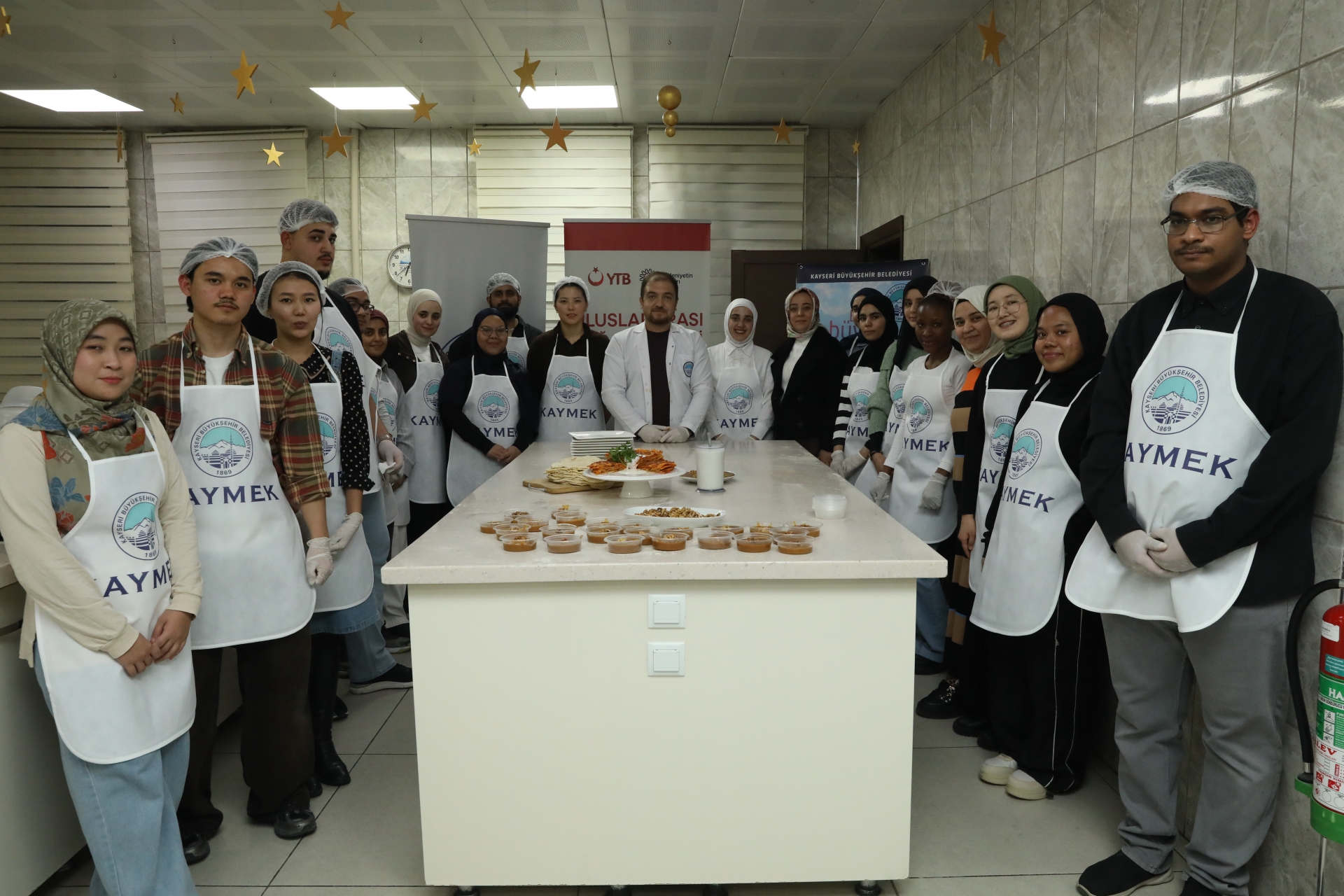 Büyükşehir KAYMEK’ten Yabancı Öğrencilere, Kayseri Yemekleri Kursu ve Yağlama Etkinliği
