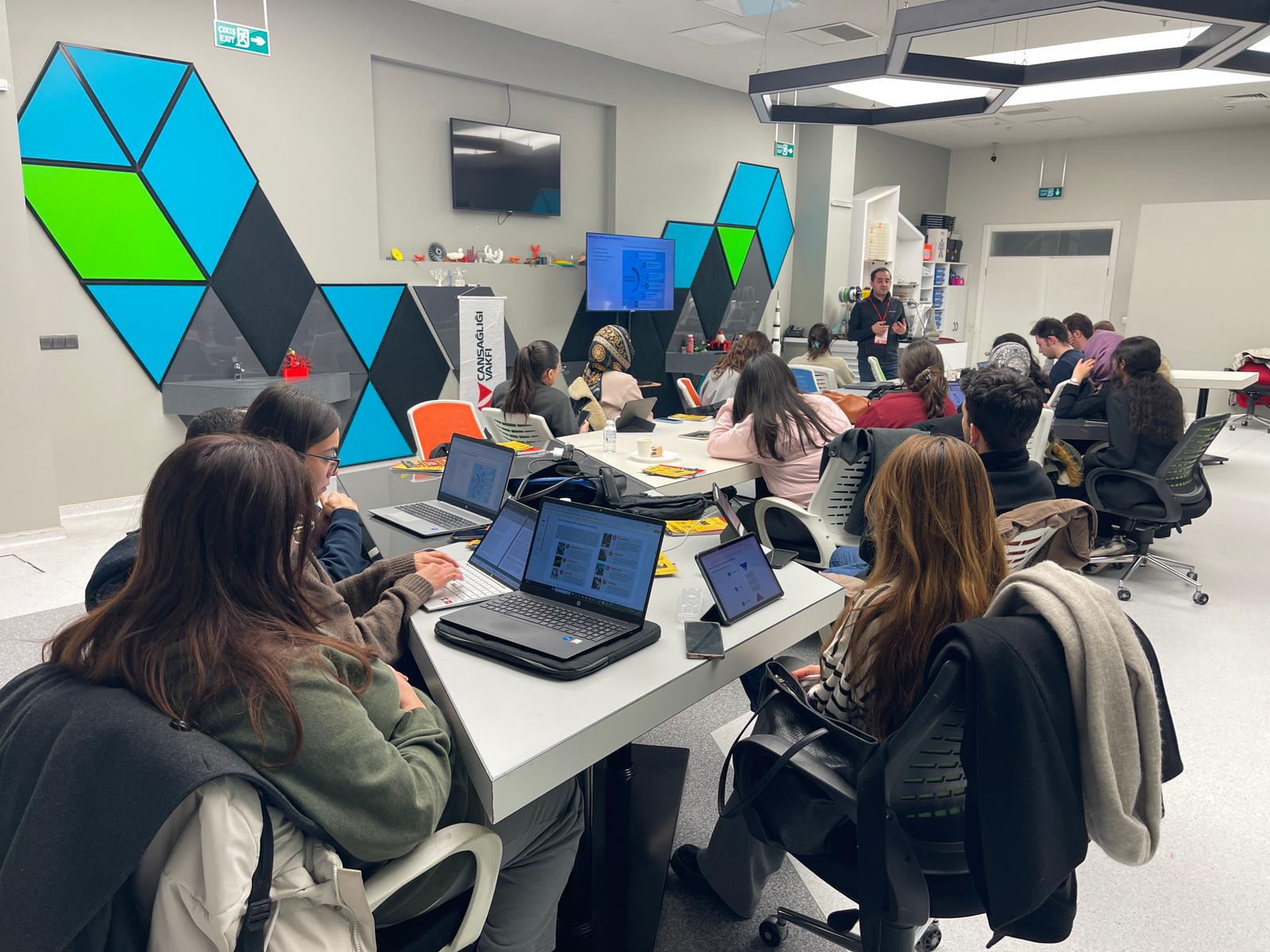 Kayseri Bilim Merkezi’nden Sağlık Alanına Akademik Destek: Bilimsel Basamak Eğitimi