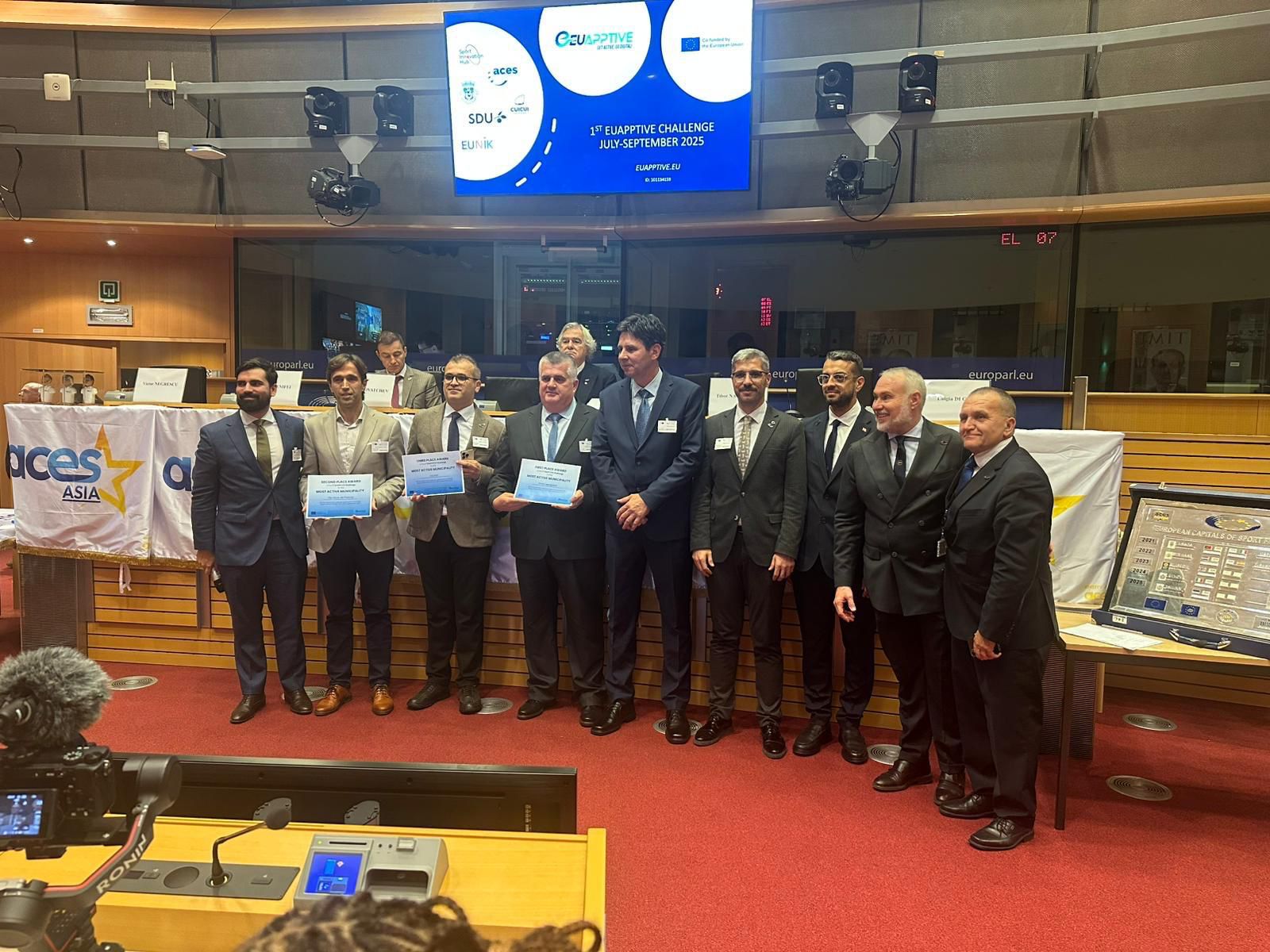 Kayseri Büyükşehir Belediyesi’ne Brüksel’de “En Aktif Belediye” Ödülü