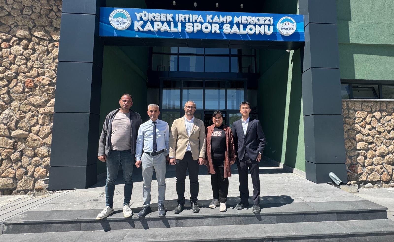 Büyükşehir’den Çinli Yetkililere, Erciyes İle İlgili Kapsamlı Kültür ve Turizm Sunumu