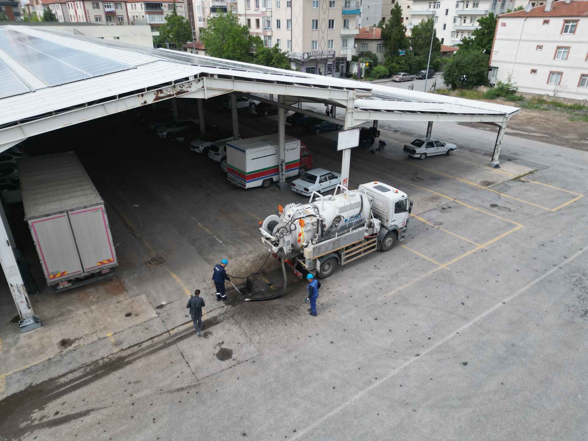 KASKİ’den Bayram Öncesi Kurban Pazar Yerlerinde Temizlik Çalışması