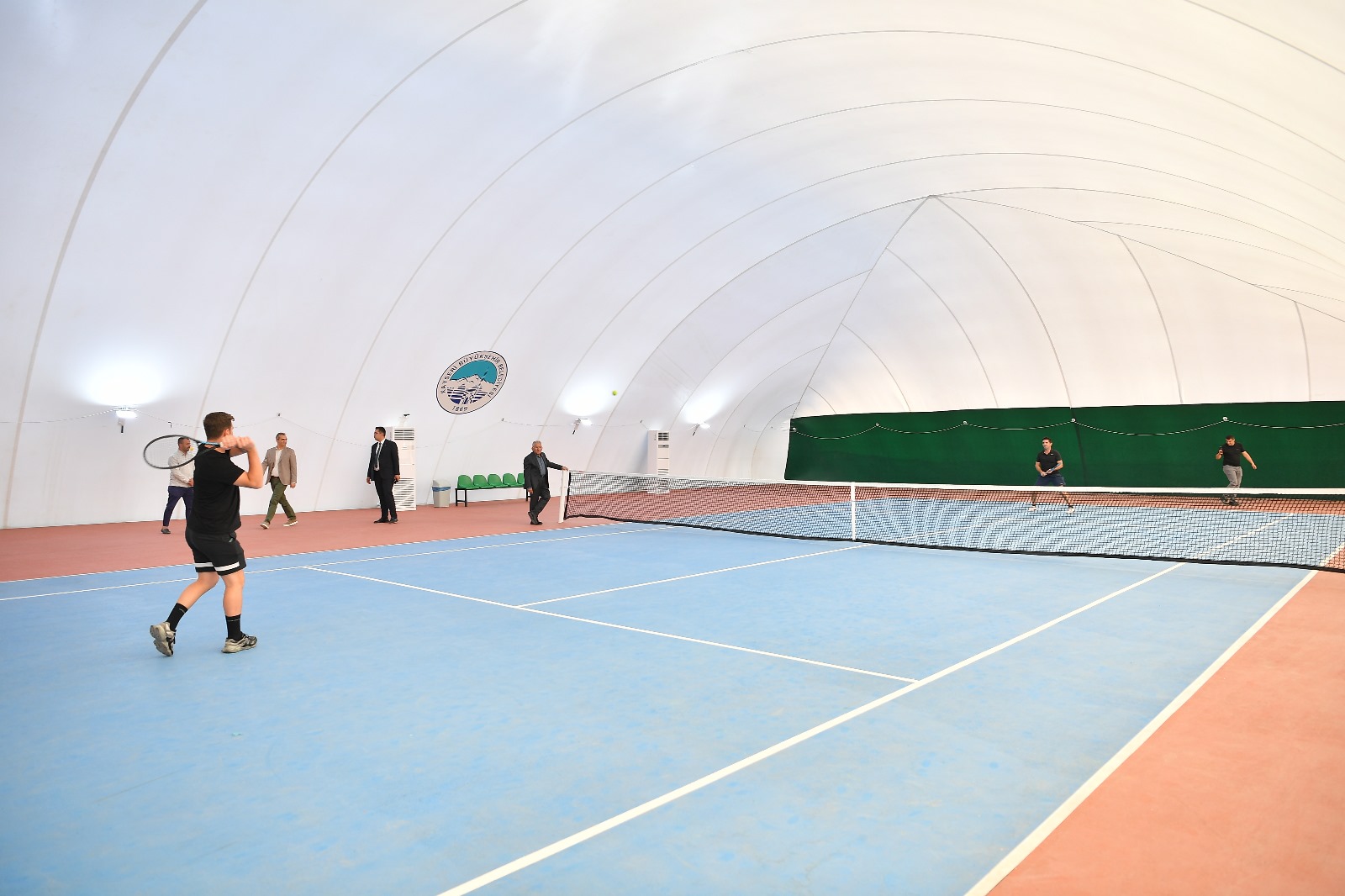Başkan Büyükkılıç’tan İlgi Odağı Olan Balon Tenis Kortları’na Ziyaret