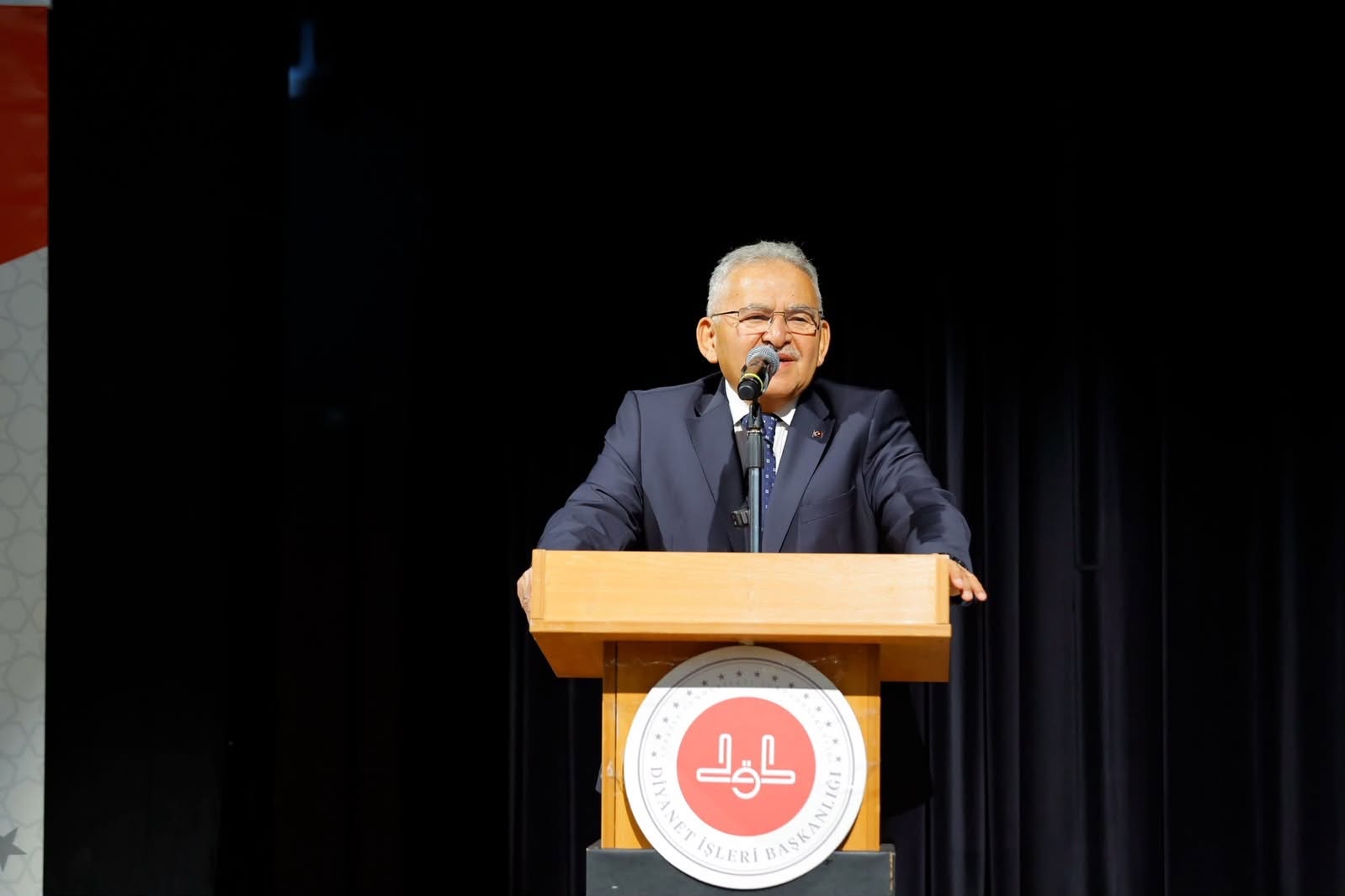 Büyükkılıç, “Camide Hayat Var, Hayatın Kalbi Camide Atar” Paneline Katıldı