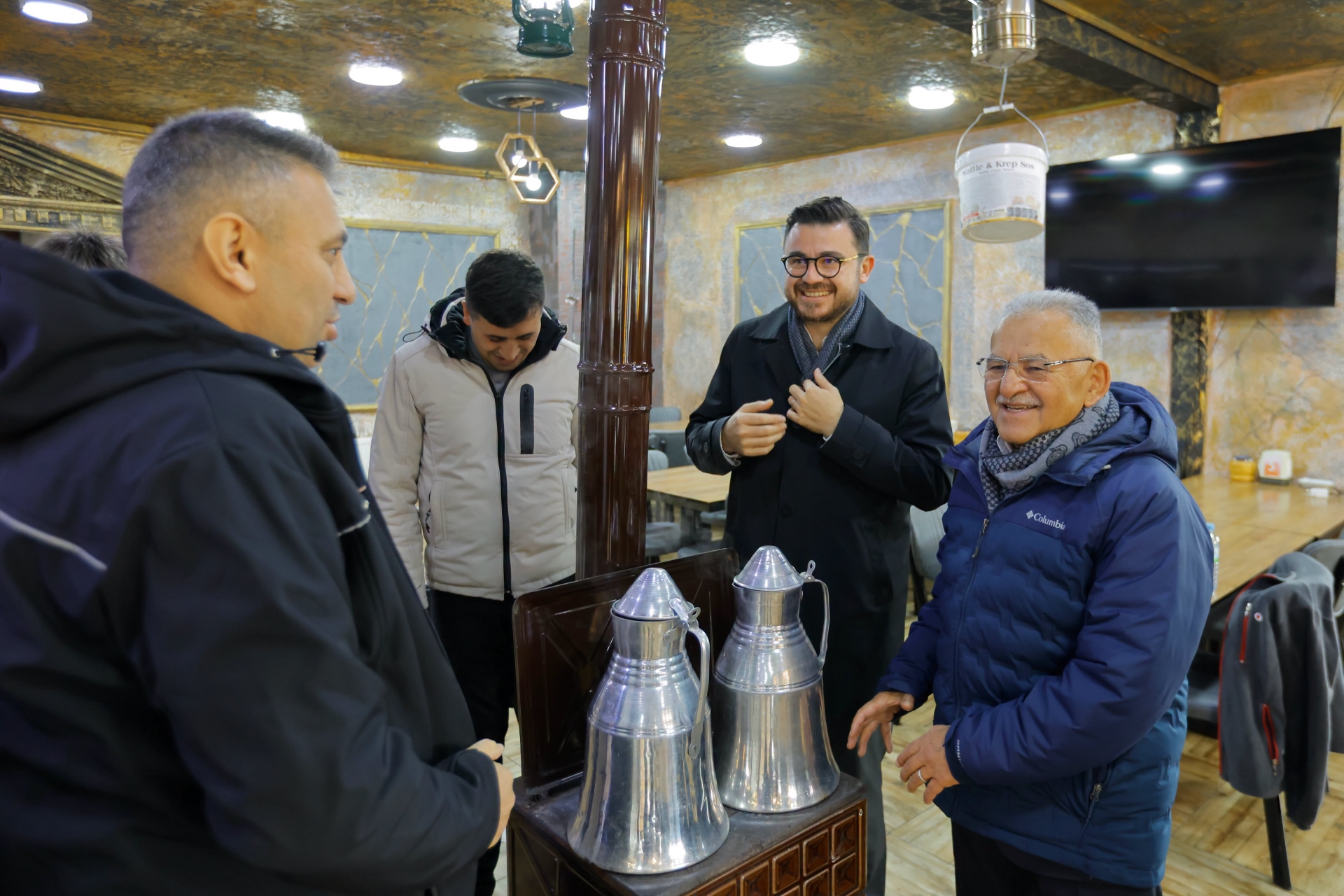Büyükkılıç, Erciyes’te Esnafla Buluştu: Yeni Sezon Hazırlıklarını Yerinde İnceledi
