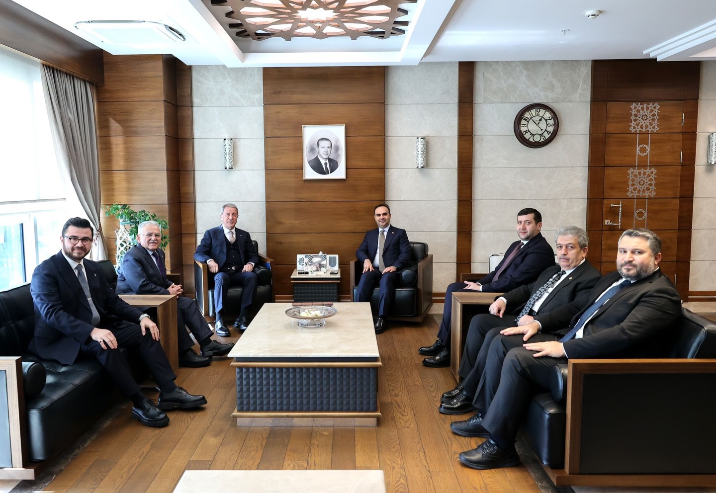 Başkan Büyükkılıç Başkentte, Sanayi ve Teknoloji Bakanı Kacır ile Görüştü